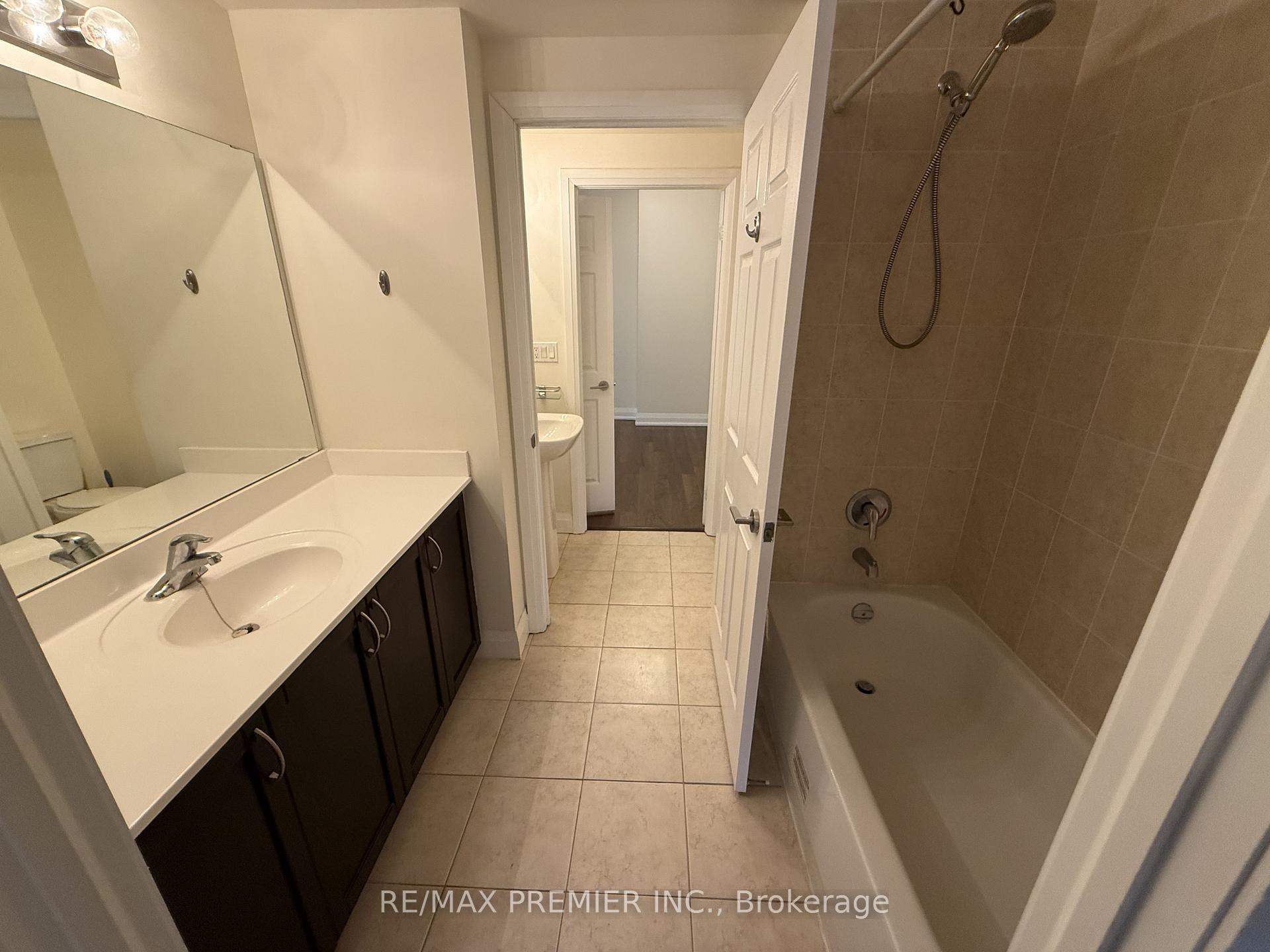 Photo 13 of Unit 406, 83 Woodbridge Avenue, Vaughan, West Woodbridge — HOMEH