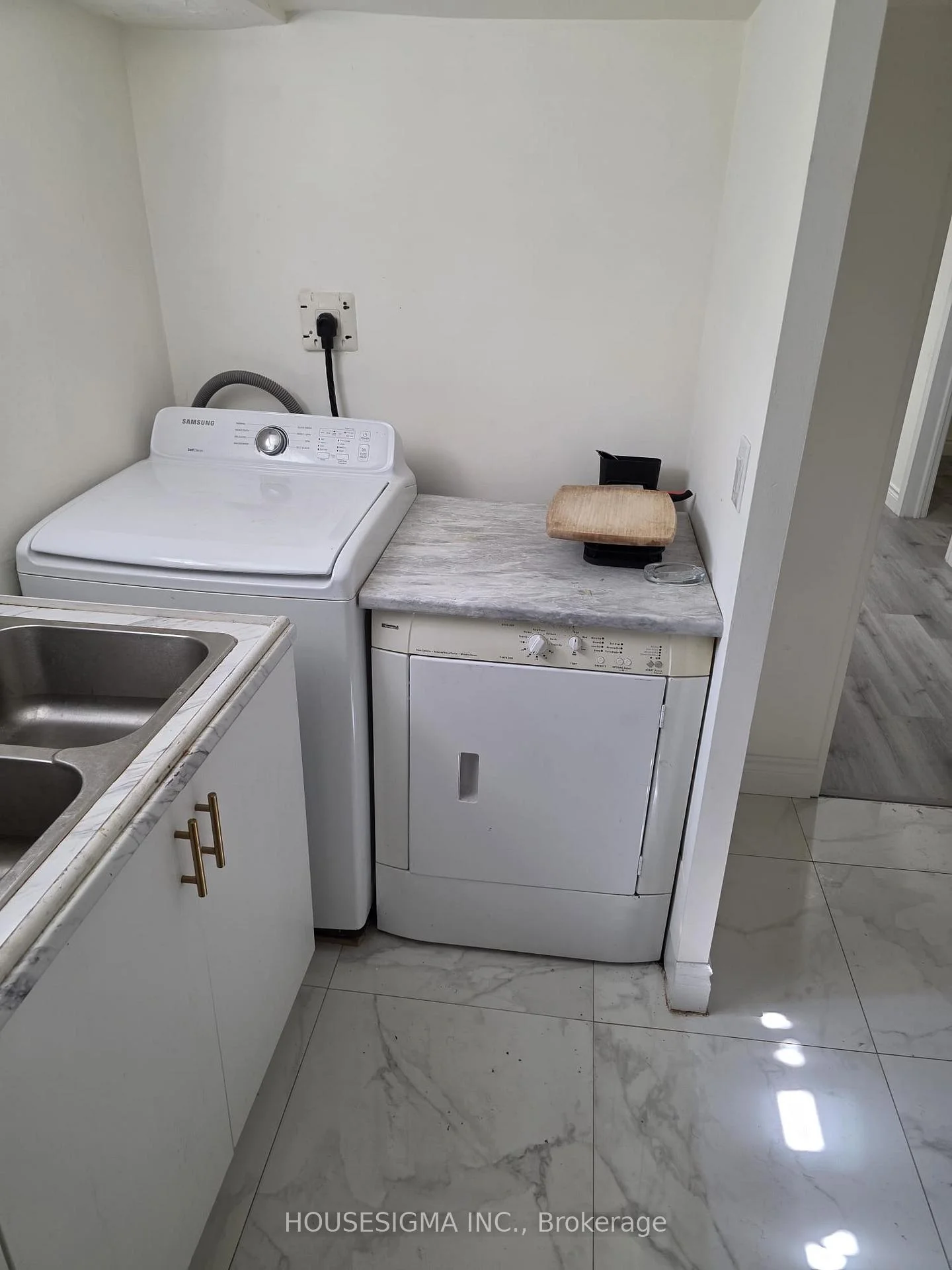 Photo 18 of Unit BSMT, 51 Axsmith Crescent, North York, Don Valley Village — HOMEH