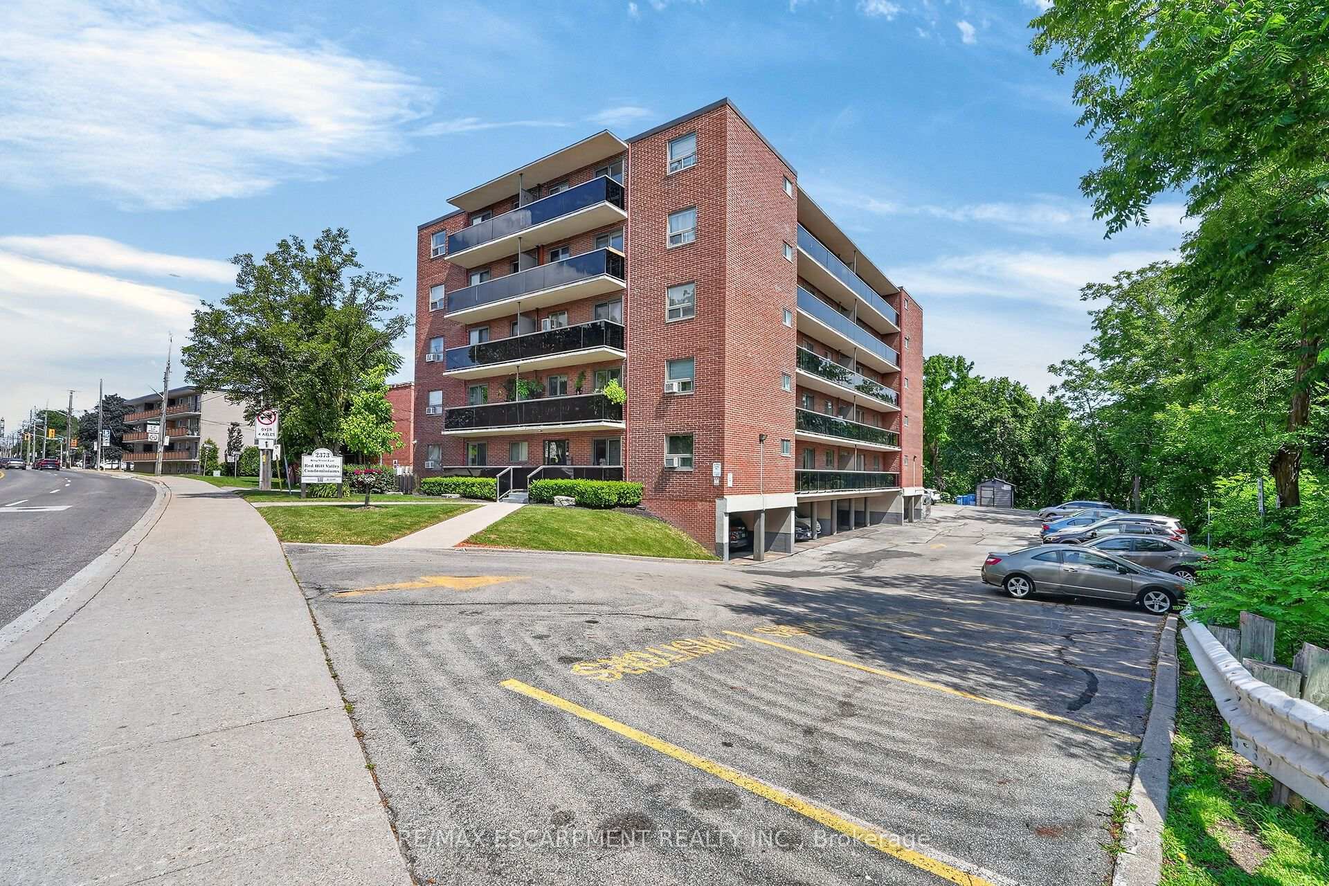 Photo of Unit 52, 2373 King Street E