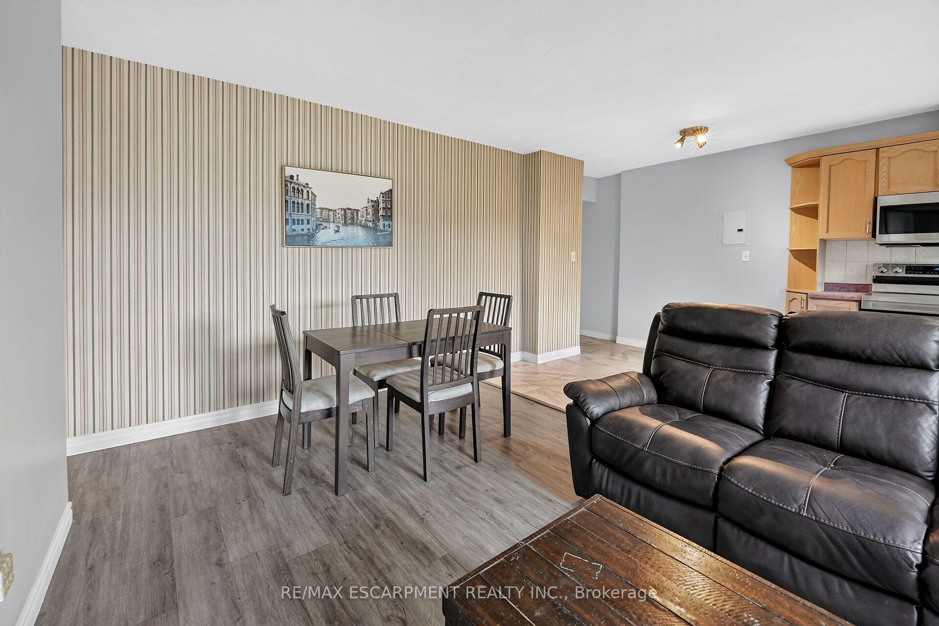 Photo 10 of Unit 52, 2373 King Street E, Hamilton, Bartonville — HOMEH
