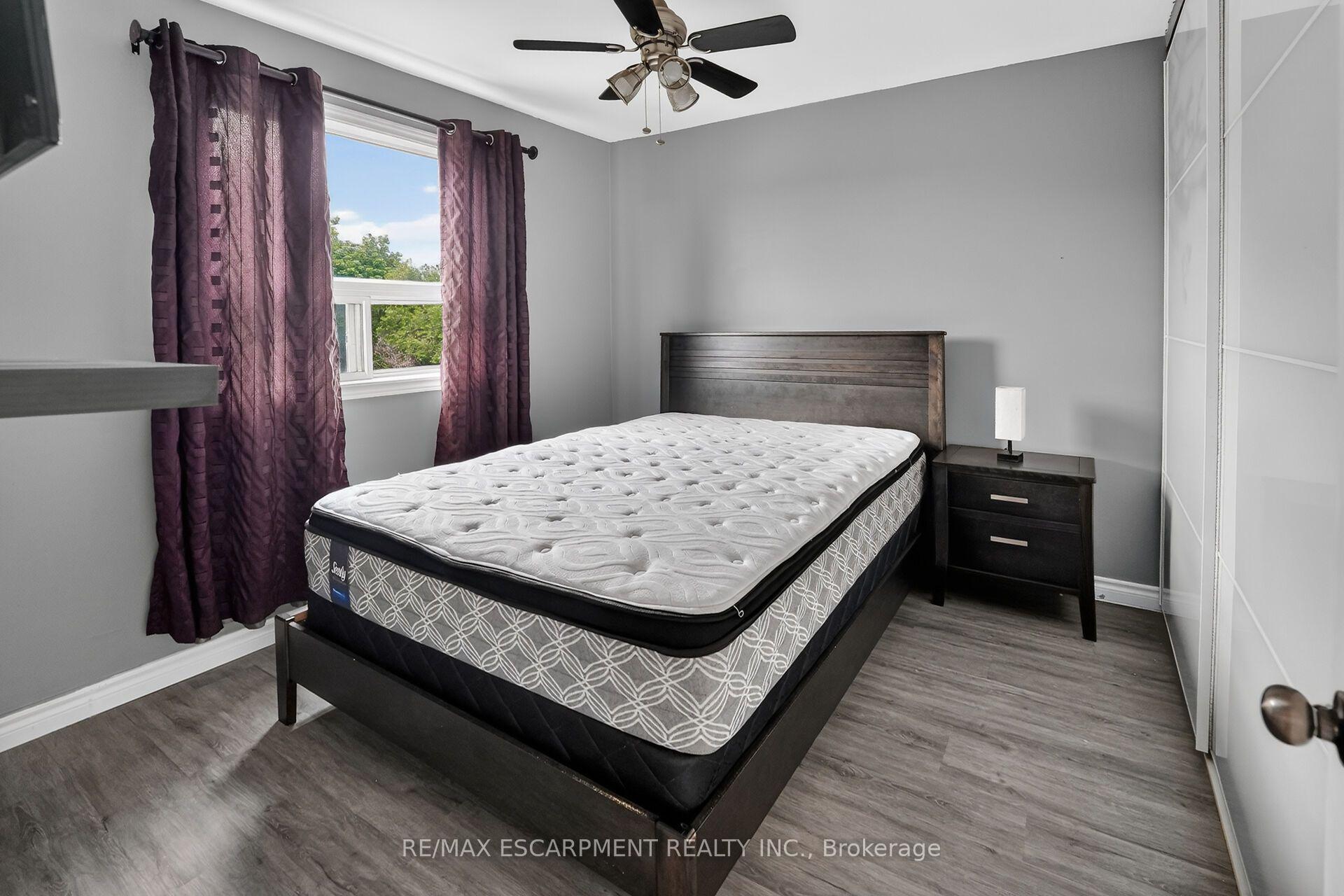 Photo 11 of Unit 52, 2373 King Street E, Hamilton, Bartonville — HOMEH