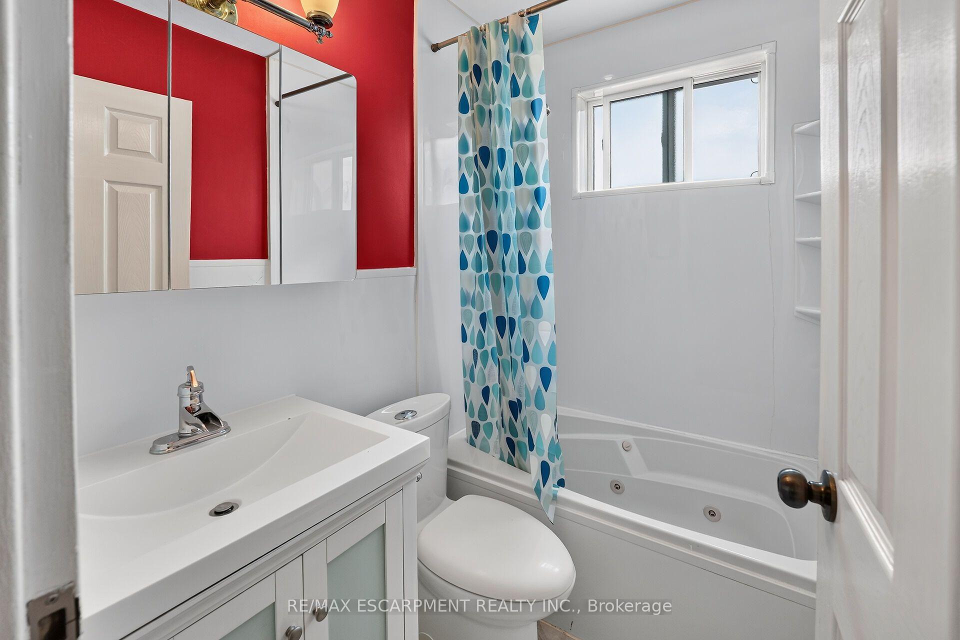 Photo 15 of Unit 52, 2373 King Street E, Hamilton, Bartonville — HOMEH