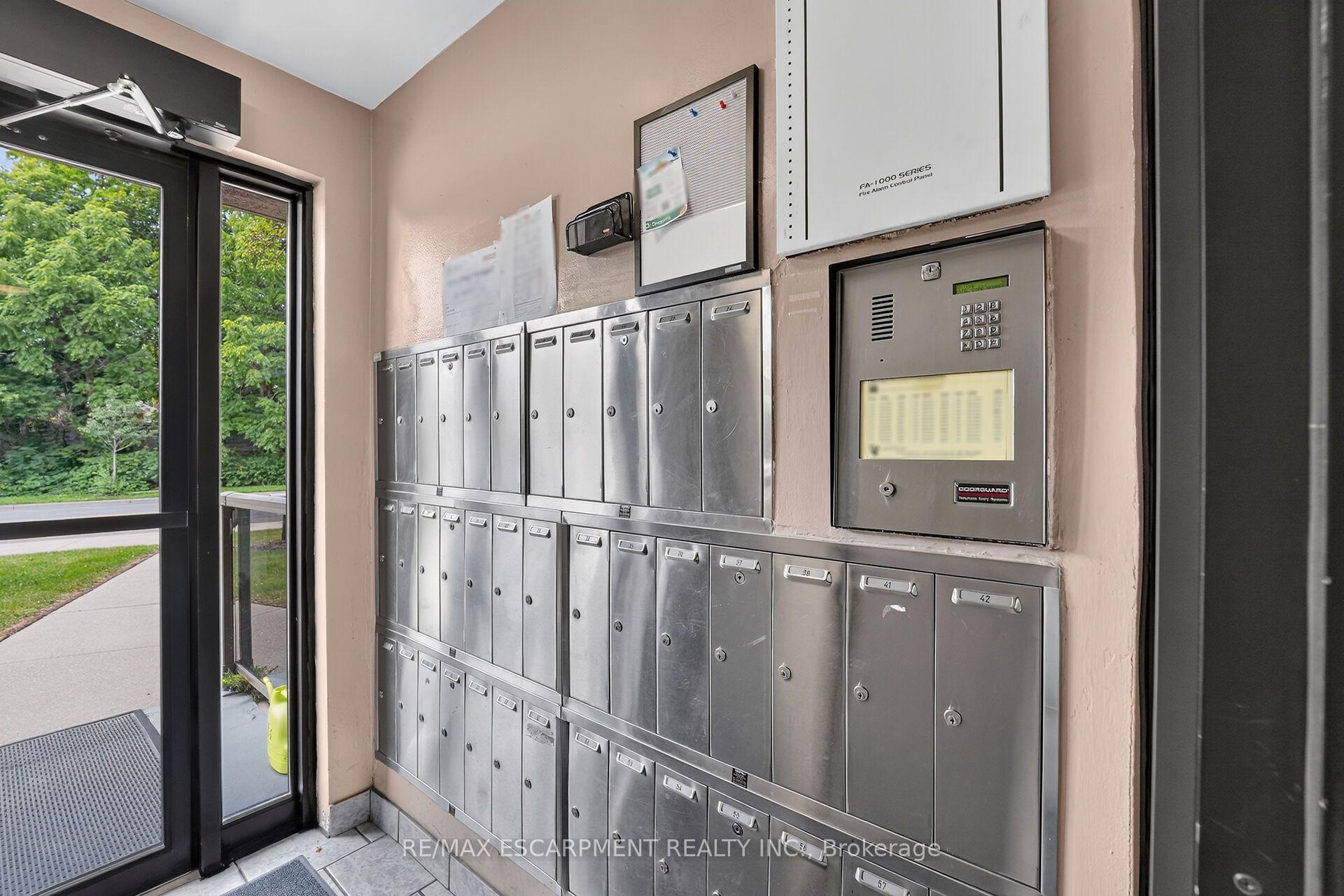 Photo 20 of Unit 52, 2373 King Street E, Hamilton, Bartonville — HOMEH