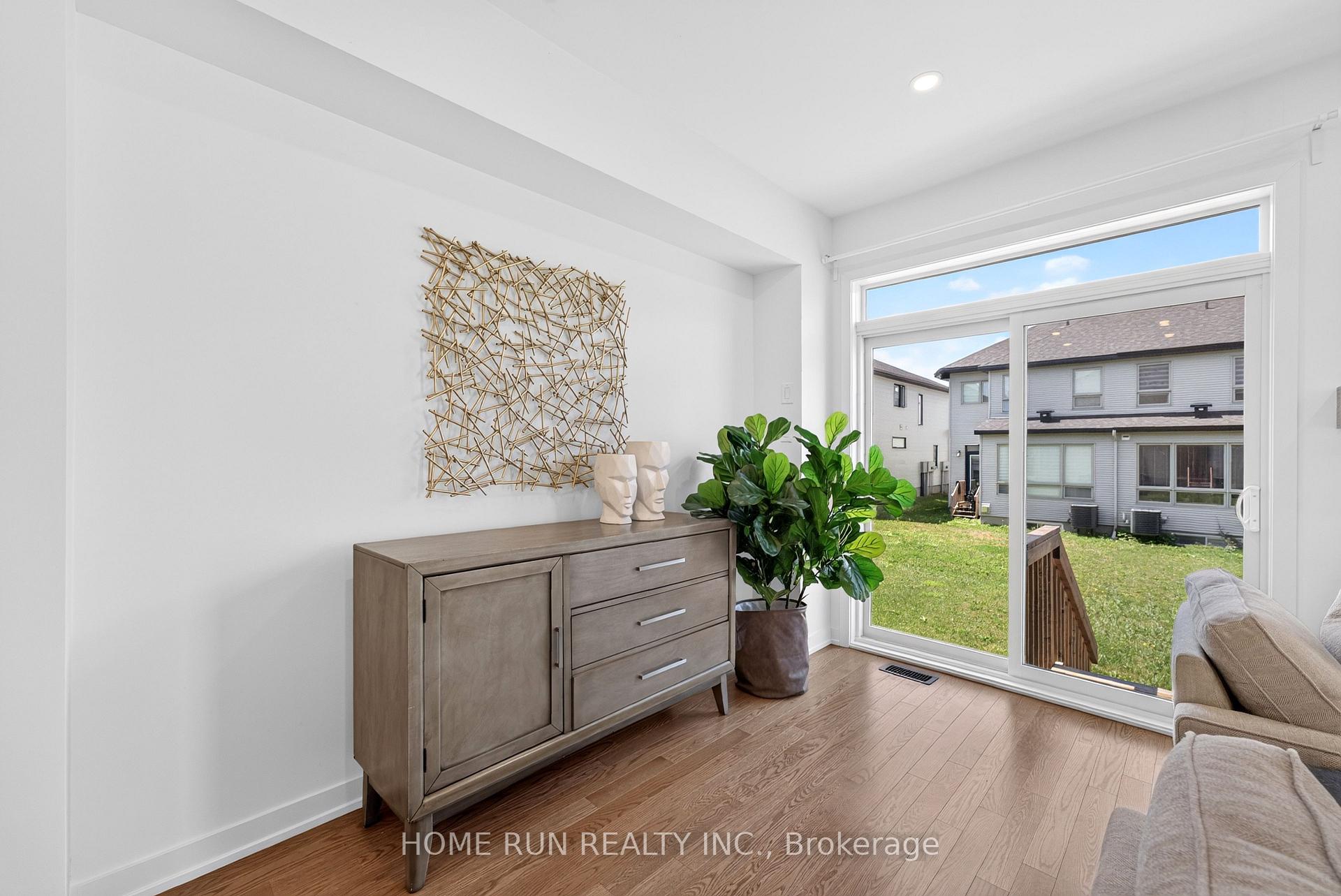 Photo 11 of 216 Trumpeter Acres, Ottawa, Riverside South/Gloucester Glen — HOMEH