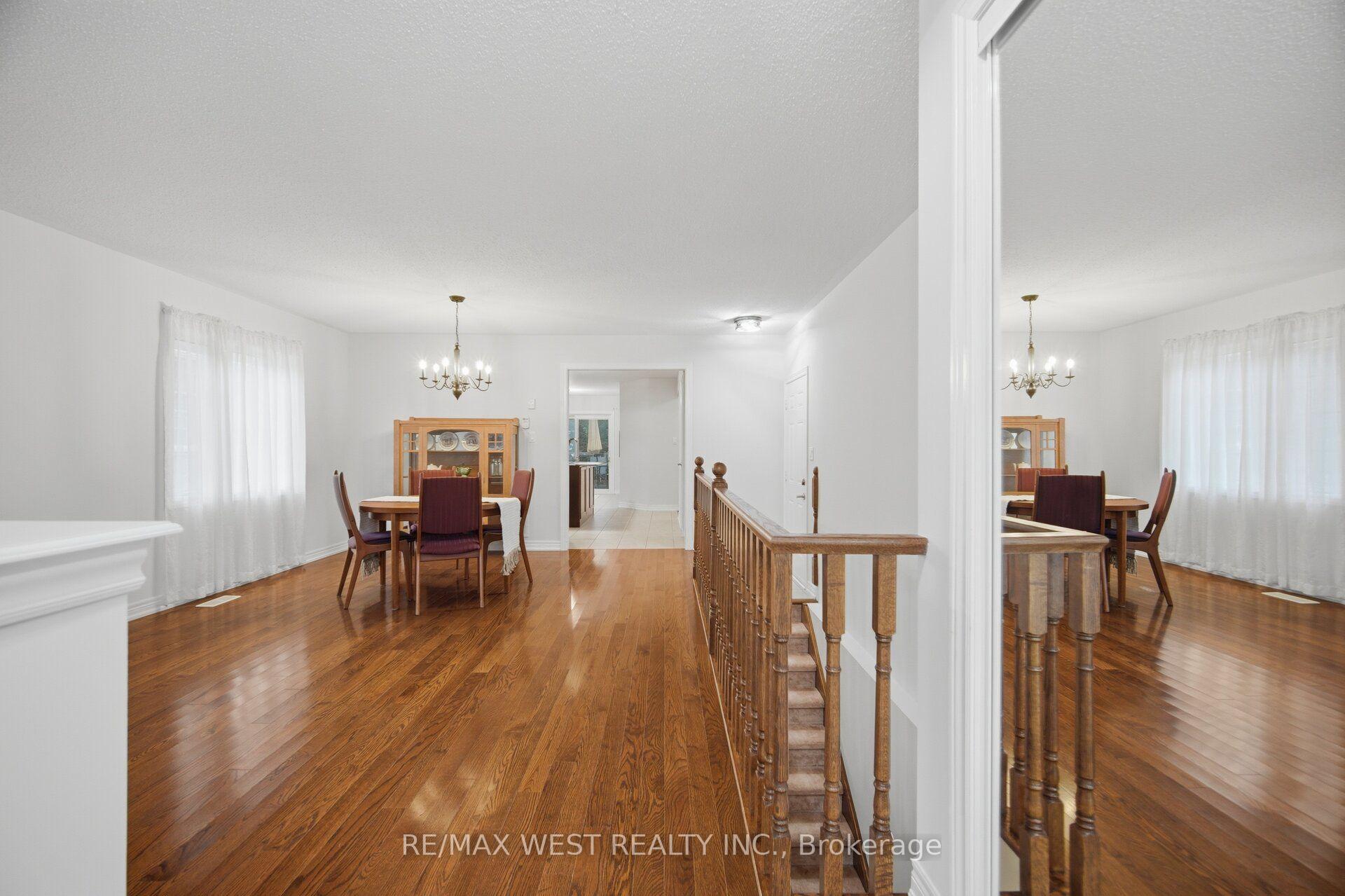 Photo 6 of 12 Muzzo Drive, Brampton, Sandringham-Wellington — HOMEH