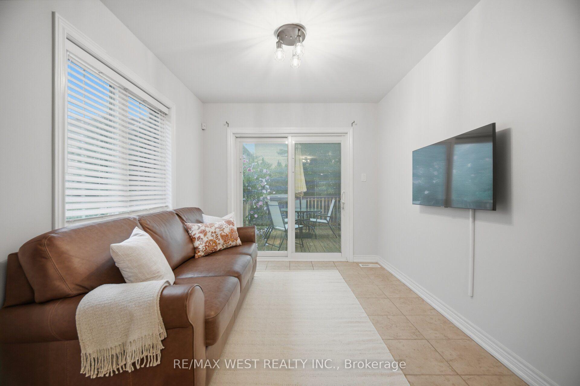 Photo 17 of 12 Muzzo Drive, Brampton, Sandringham-Wellington — HOMEH
