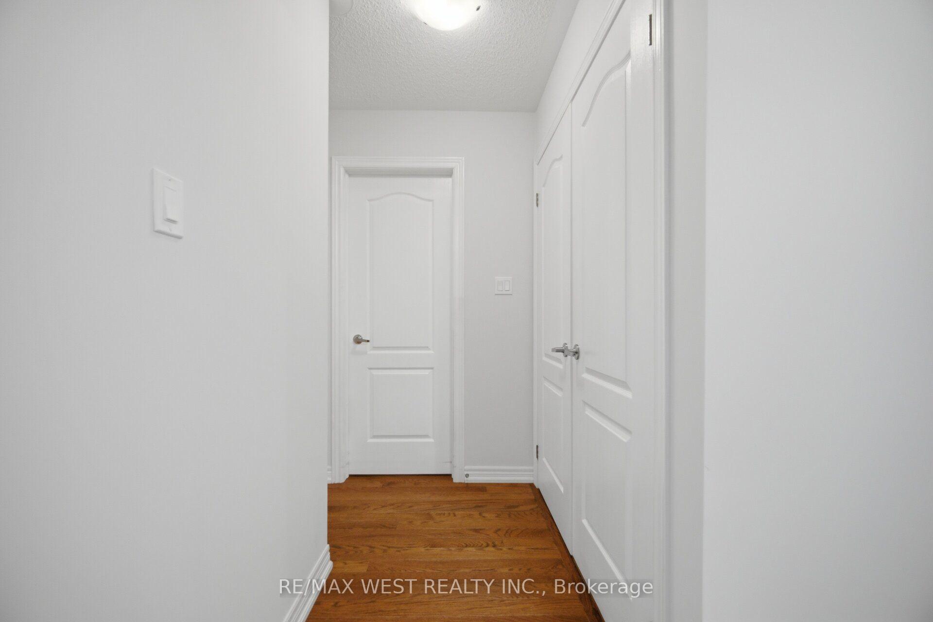 Photo 19 of 12 Muzzo Drive, Brampton, Sandringham-Wellington — HOMEH