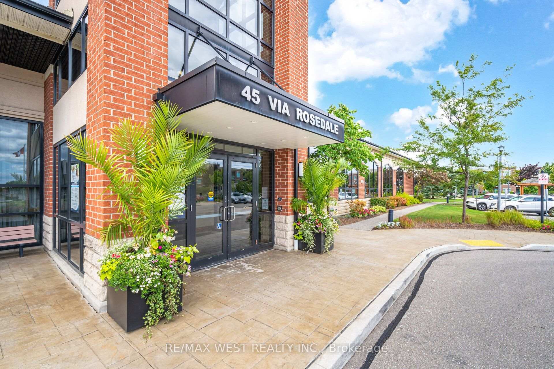 Photo 38 of 12 Muzzo Drive, Brampton, Sandringham-Wellington — HOMEH