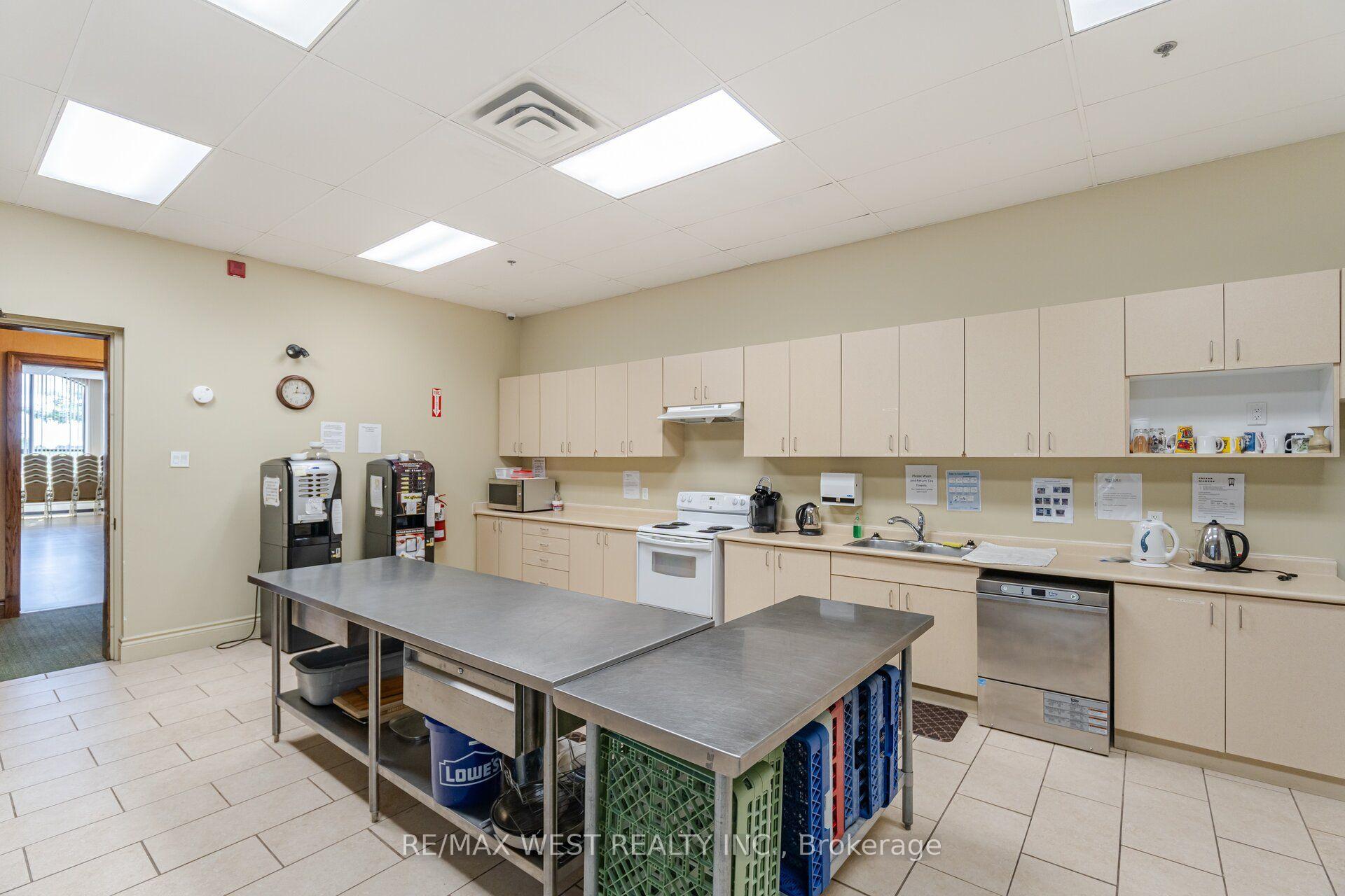 Photo 47 of 12 Muzzo Drive, Brampton, Sandringham-Wellington — HOMEH