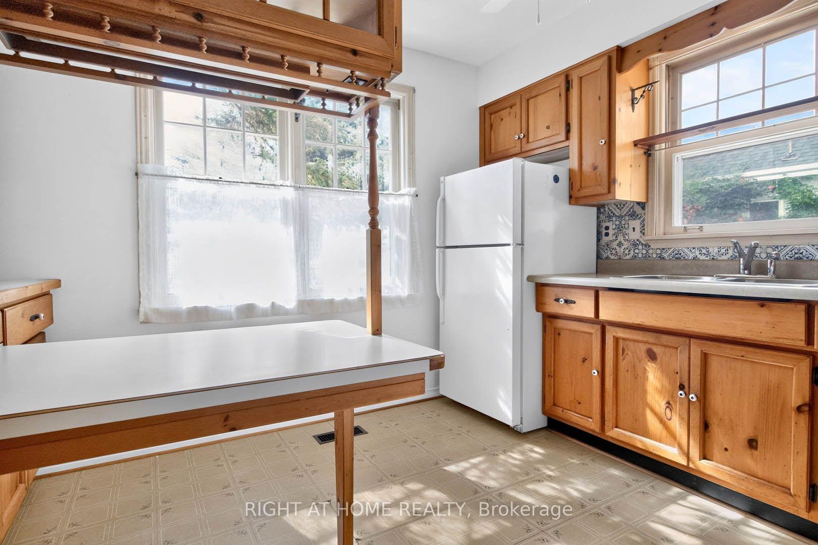 Photo 8 of 8 Amelia Street, Brant, Paris — HOMEH