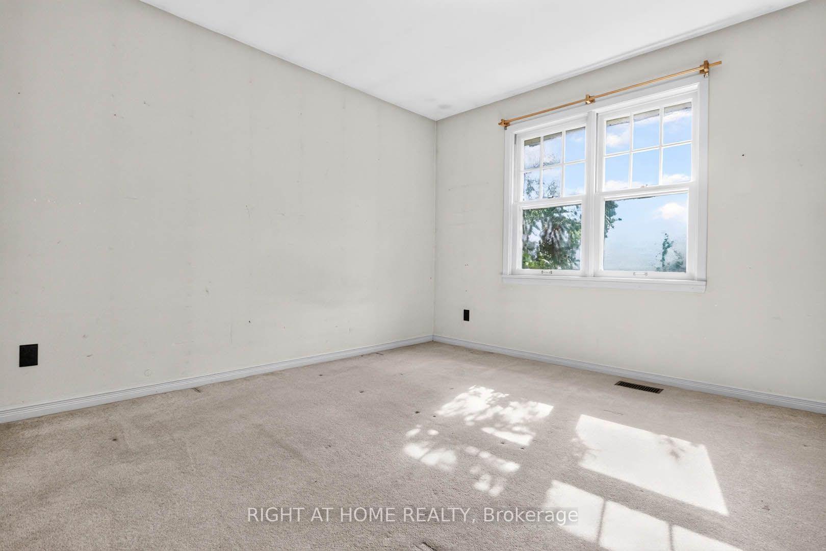 Photo 14 of 8 Amelia Street, Brant, Paris — HOMEH