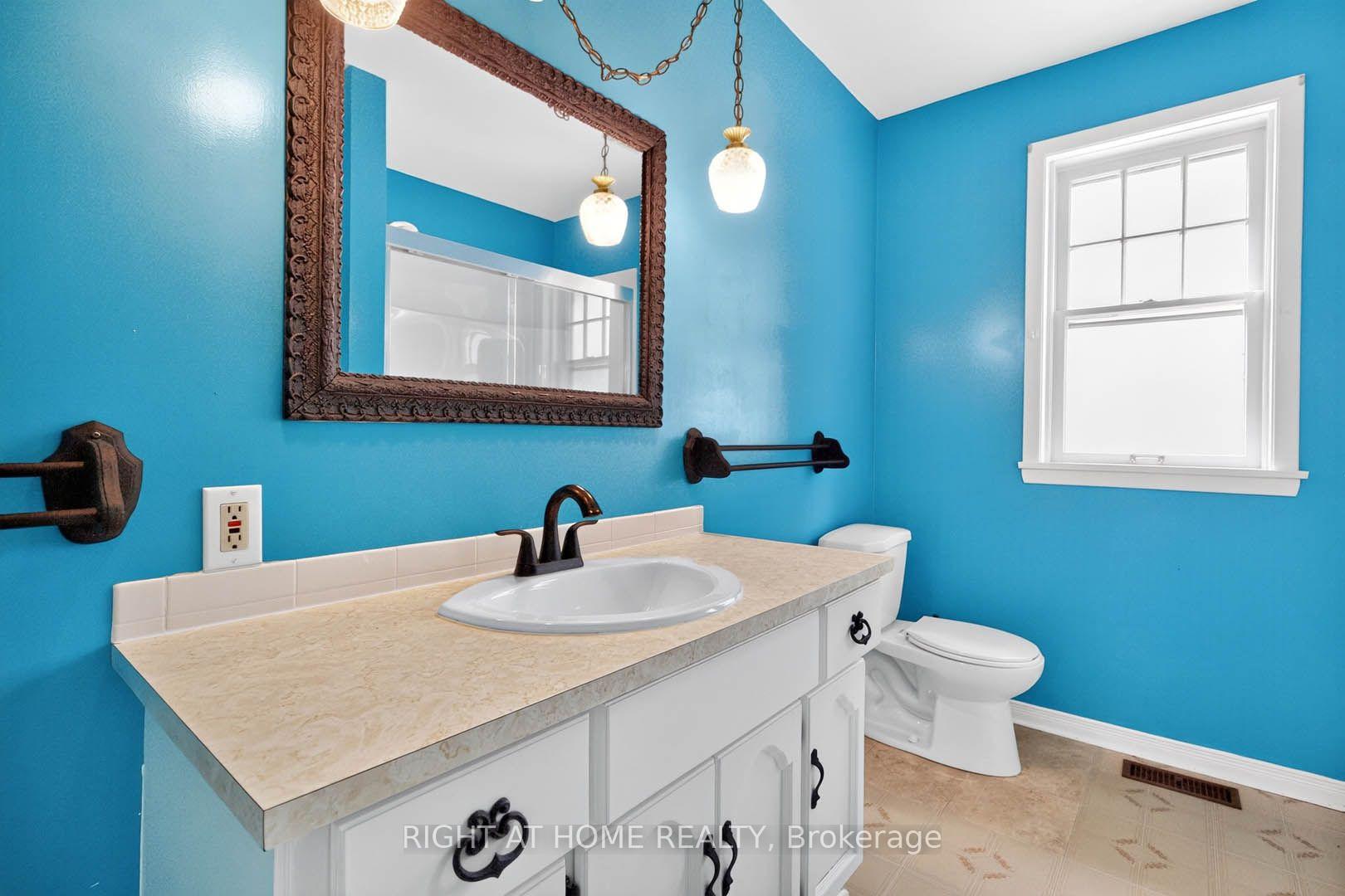 Photo 19 of 8 Amelia Street, Brant, Paris — HOMEH
