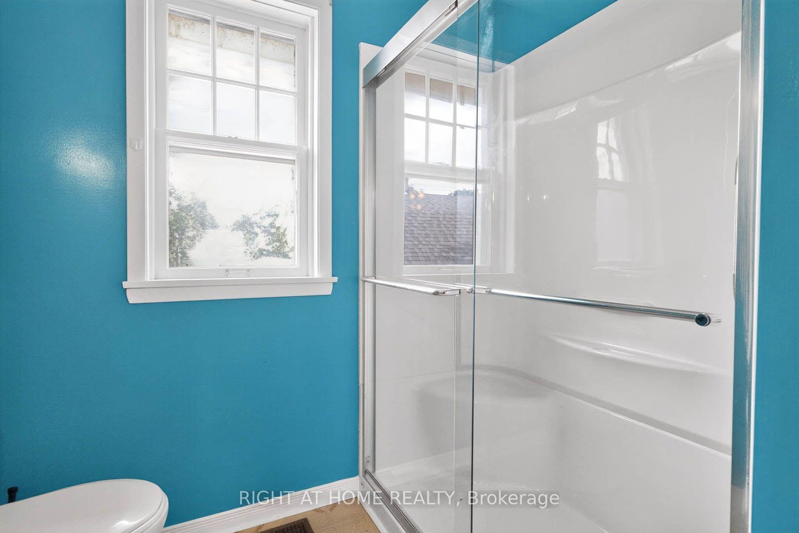 Photo 20 of 8 Amelia Street, Brant, Paris — HOMEH
