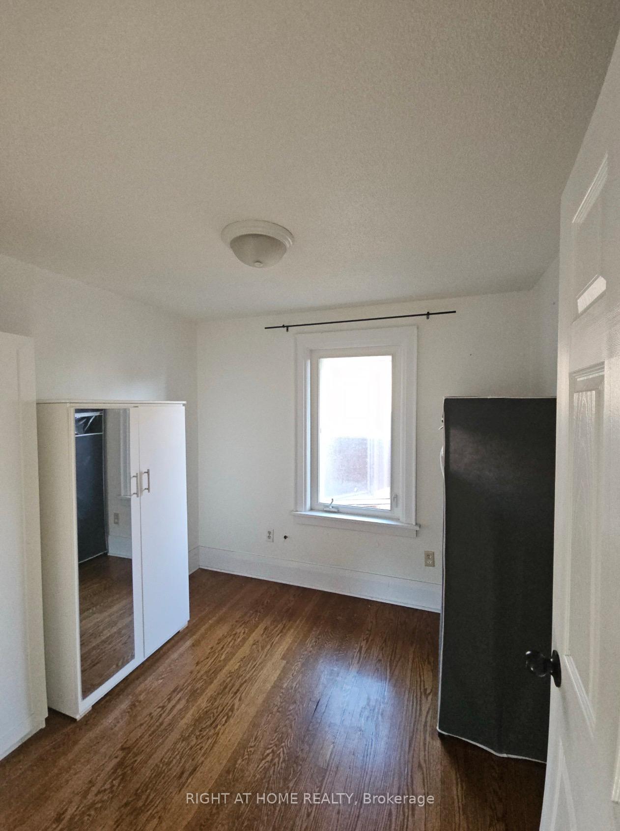 Photo 8 of 62 Harold Street, Oshawa, Central — HOMEH