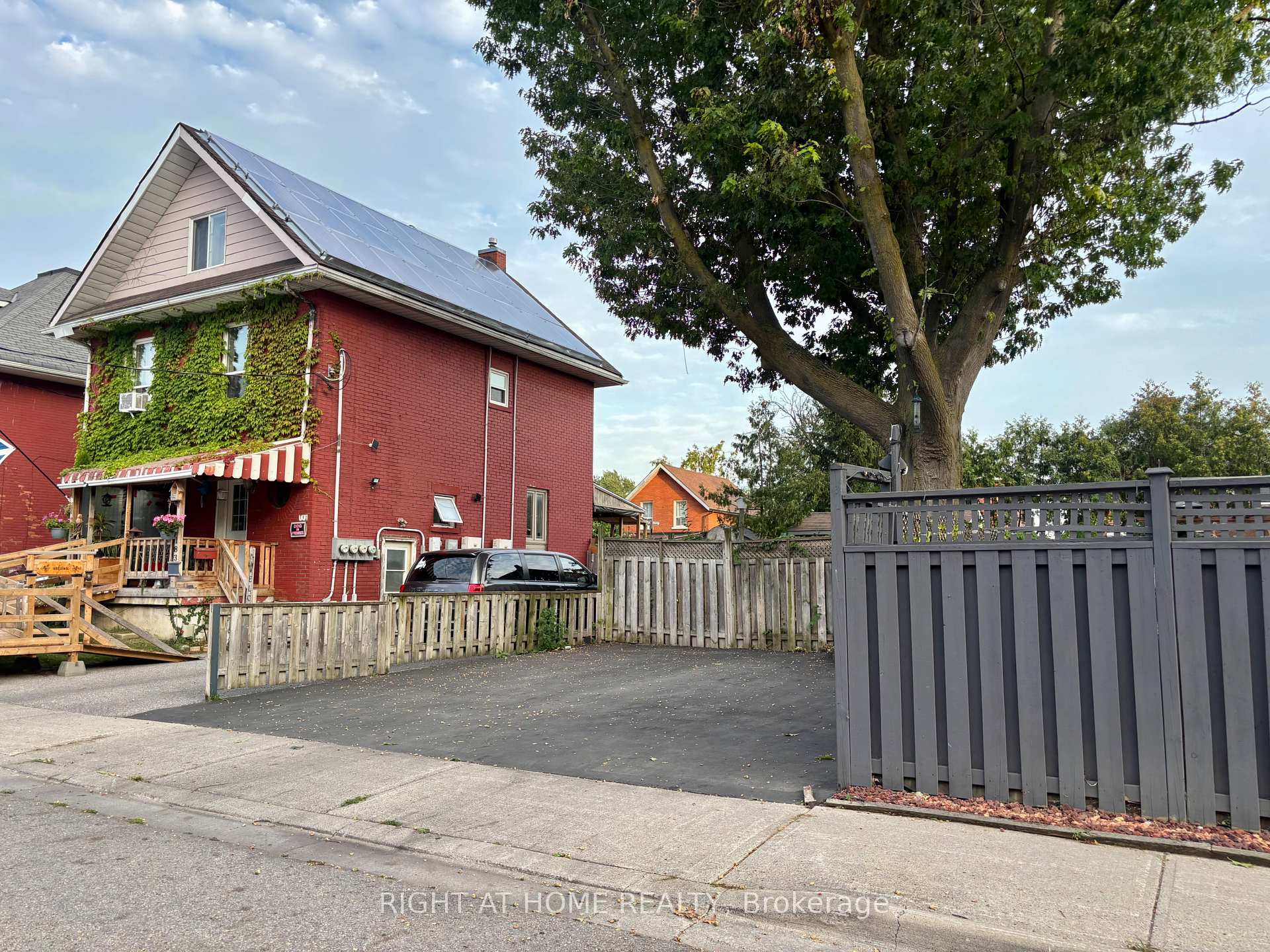 Photo 22 of 62 Harold Street, Oshawa, Central — HOMEH