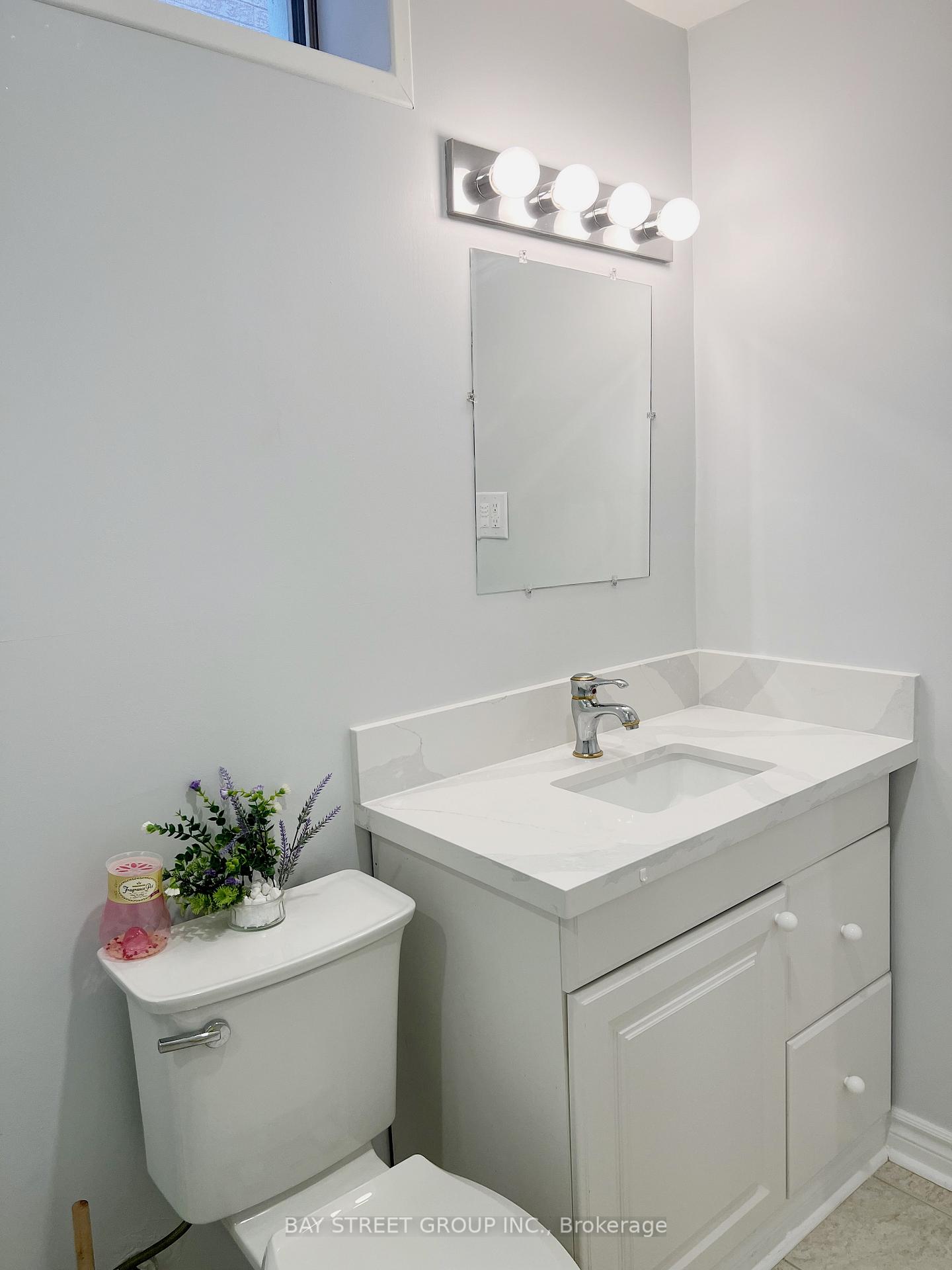 Photo 4 of Bsmt 96 Grandlea Crescent, Markham, Rouge Fairways — HOMEH