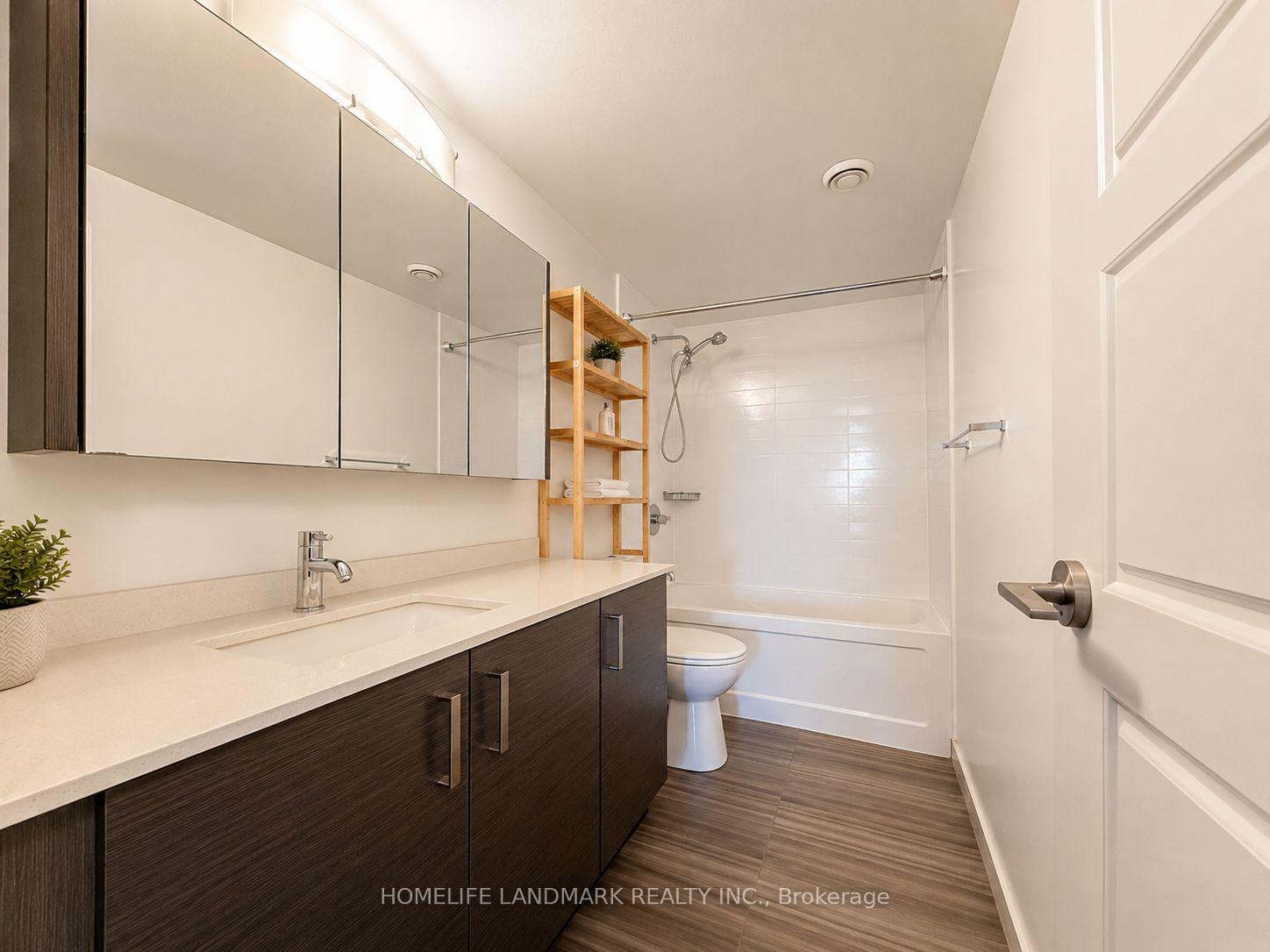 Photo 12 of Unit 1702, 1 Uptown Drive, Markham, Unionville — HOMEH
