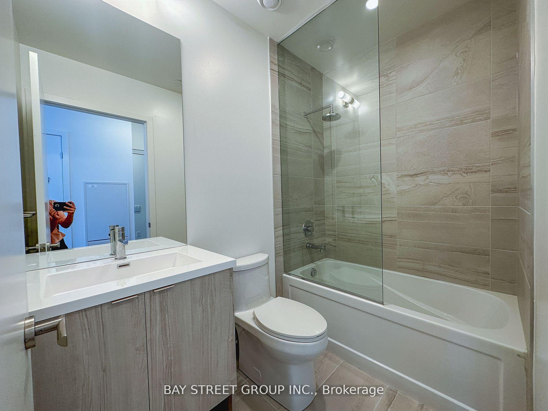 Photo 6 of Unit 4909, 138 Downes Street, Toronto, Waterfront Communities — HOMEH