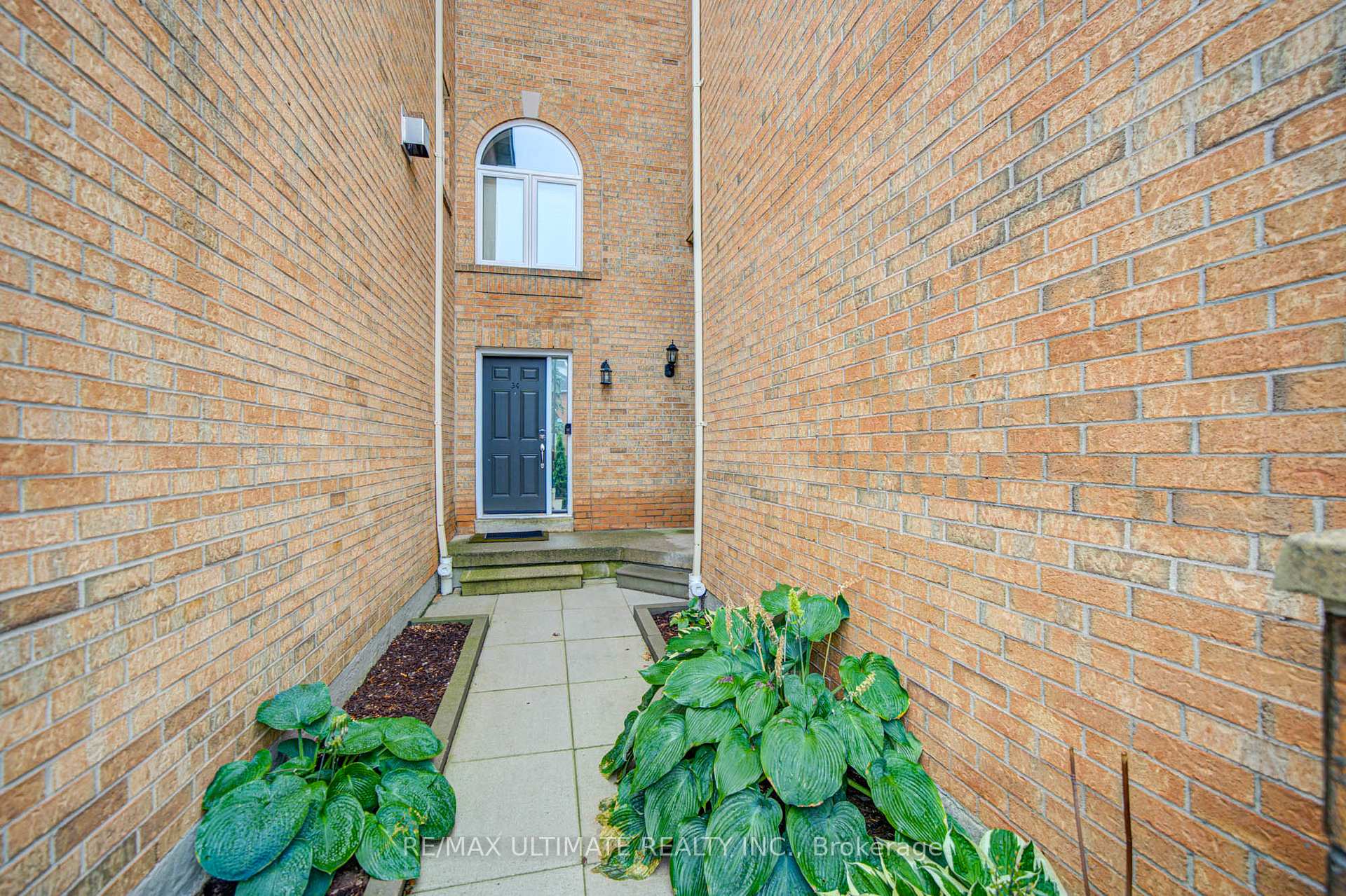 Photo 2 of Unit 53, 45 Bristol Road E, Mississauga, Hurontario — HOMEH