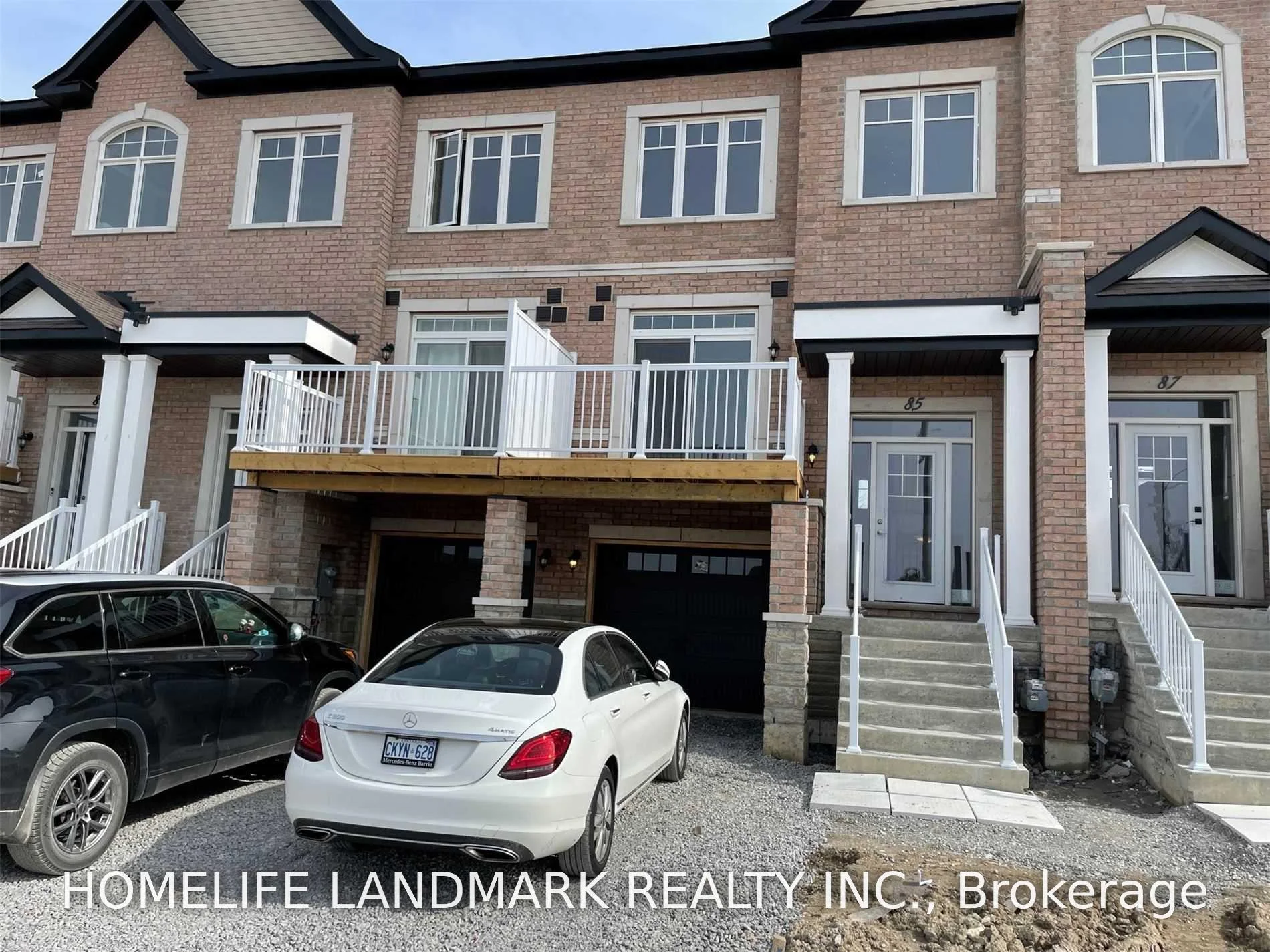 Photo 2 of 85 Seguin Street, Richmond Hill, Oak Ridges — HOMEH