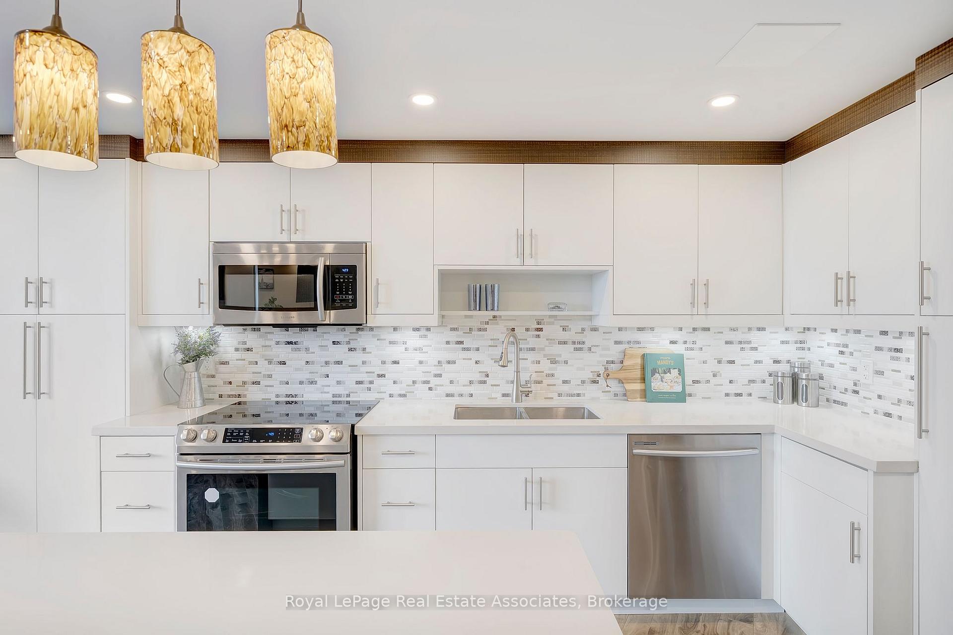 Photo 1 of Unit 1406, 335 Mill Road, Etobicoke, Eringate-Centennial-West Deane — HOMEH