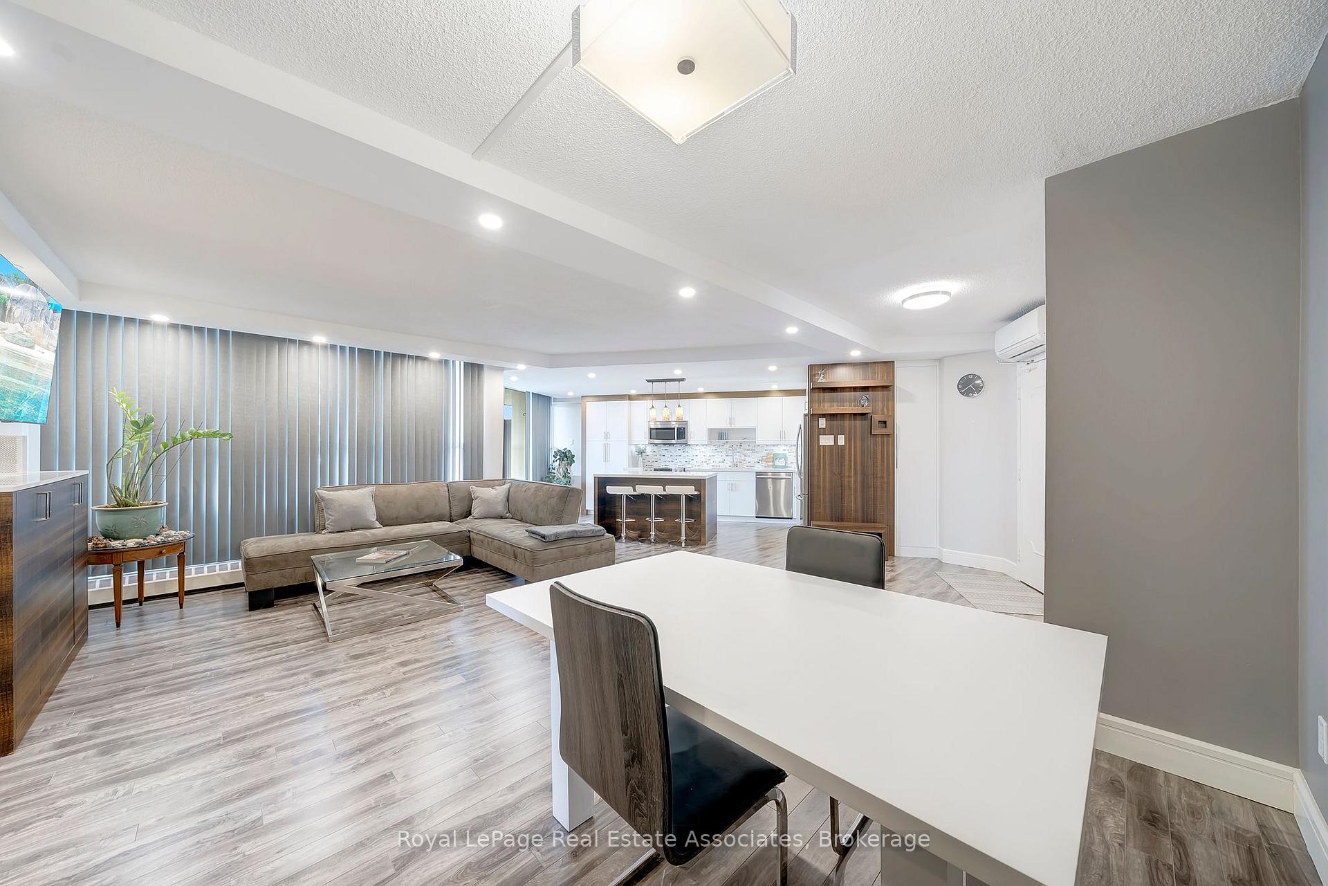 Photo 12 of Unit 1406, 335 Mill Road, Etobicoke, Eringate-Centennial-West Deane — HOMEH