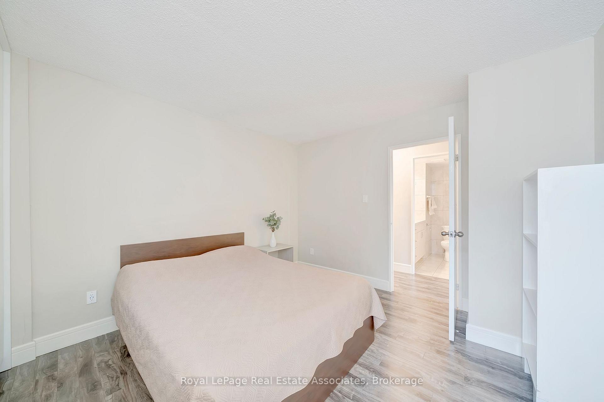 Photo 20 of Unit 1406, 335 Mill Road, Etobicoke, Eringate-Centennial-West Deane — HOMEH