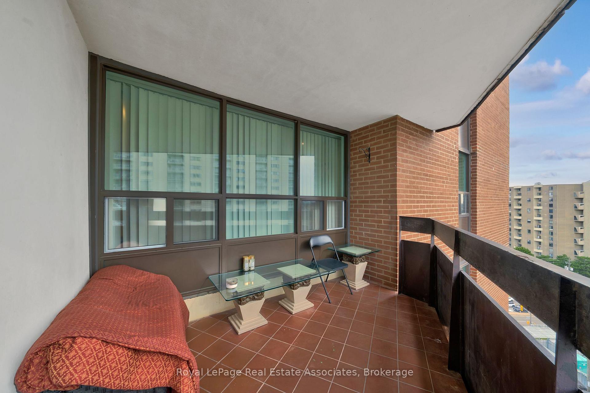 Photo 23 of Unit 1406, 335 Mill Road, Etobicoke, Eringate-Centennial-West Deane — HOMEH