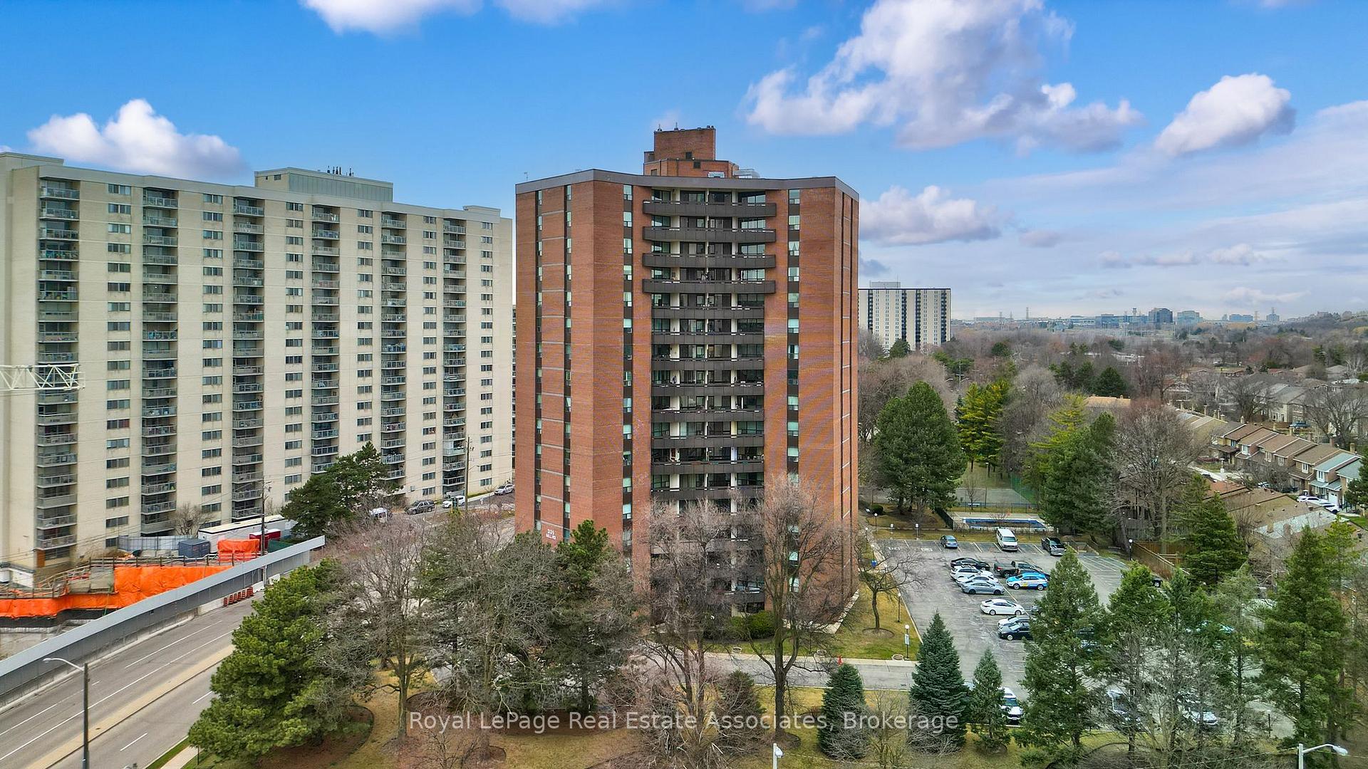Photo 24 of Unit 1406, 335 Mill Road, Etobicoke, Eringate-Centennial-West Deane — HOMEH