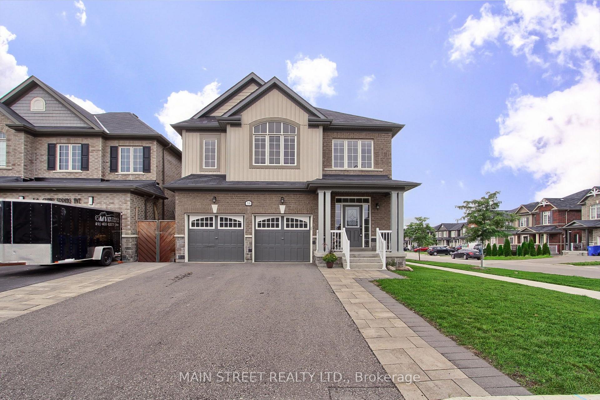 Photo 2 of 38 Clear Spring Avenue, Georgina, Keswick South — HOMEH