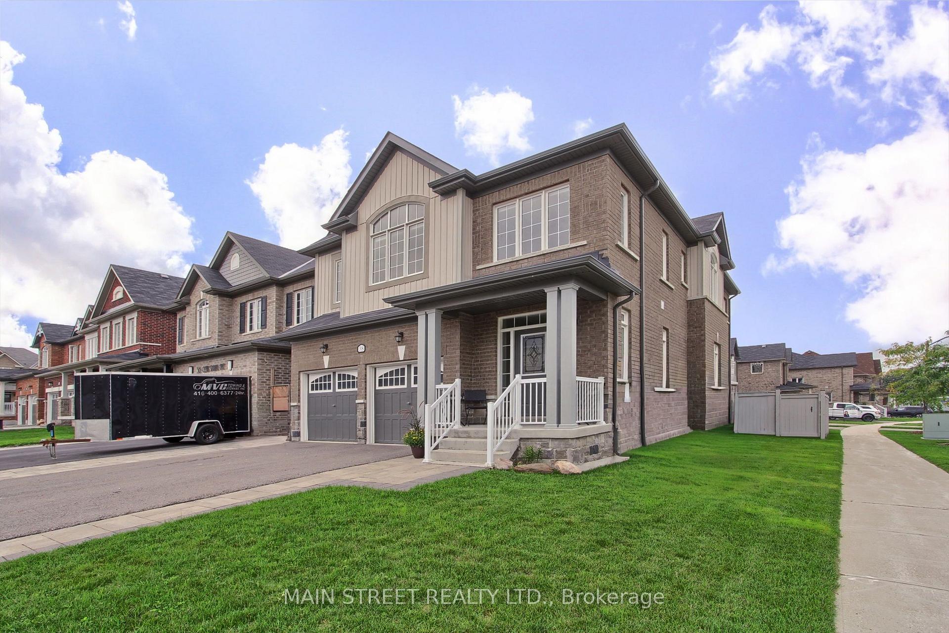 Photo 3 of 38 Clear Spring Avenue, Georgina, Keswick South — HOMEH