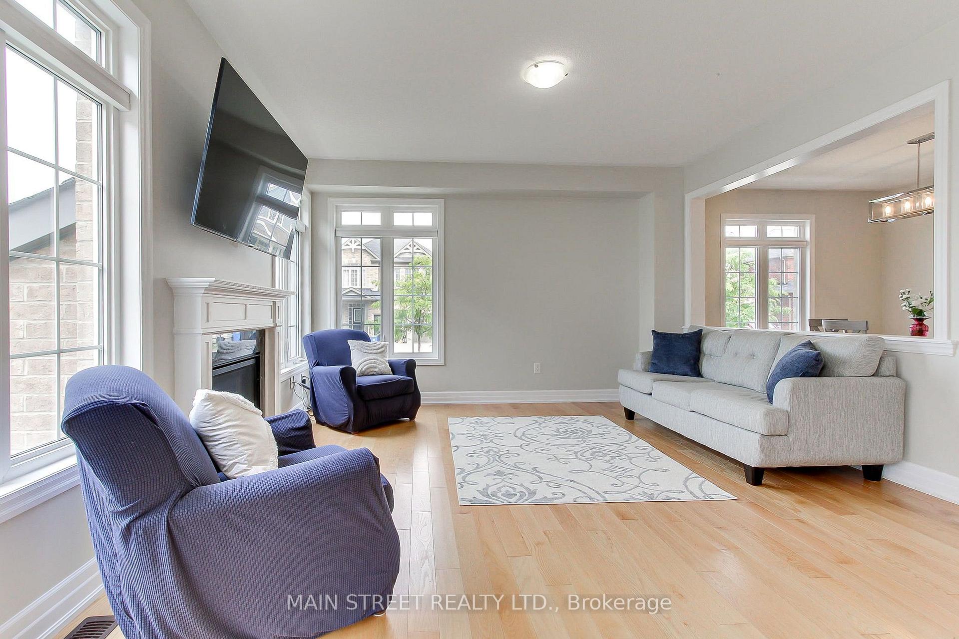 Photo 9 of 38 Clear Spring Avenue, Georgina, Keswick South — HOMEH