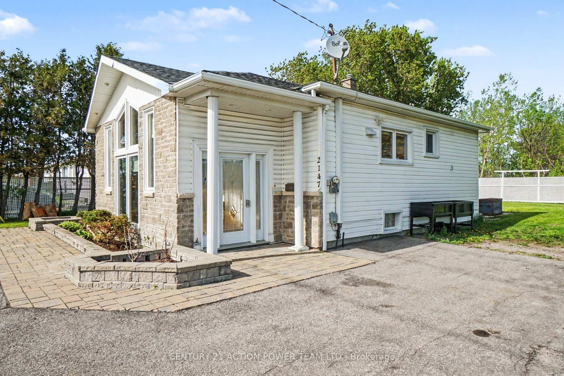 Photo 4 of 2147 Mer Bleue Road, Ottawa, Chapel Hill South - Orleans Village — HOMEH
