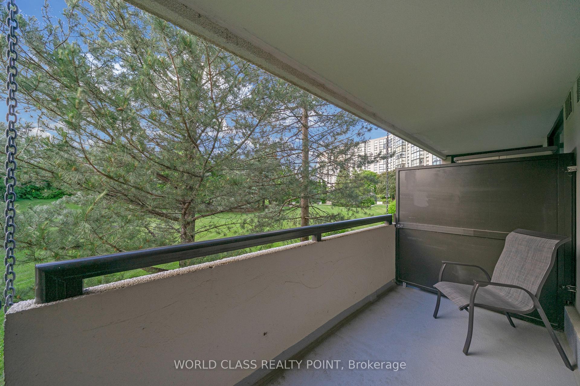 Photo 2 of Unit 201, 40 Harding Boulevard W, Richmond Hill, North Richvale — HOMEH
