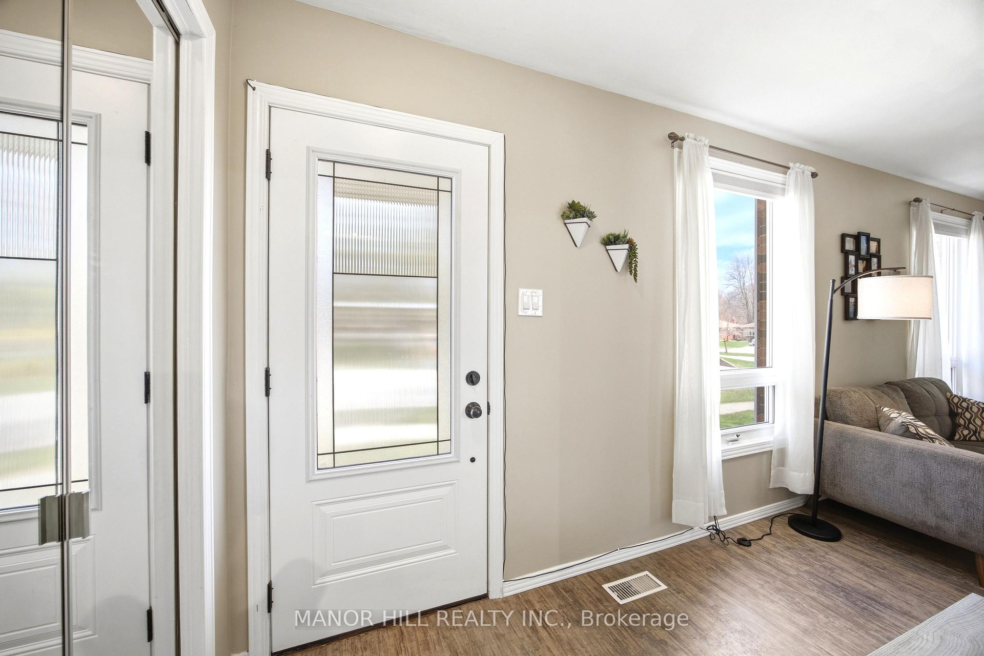 Photo 2 of 513 Havelock Drive, Waterloo, Lakeshore Village — HOMEH