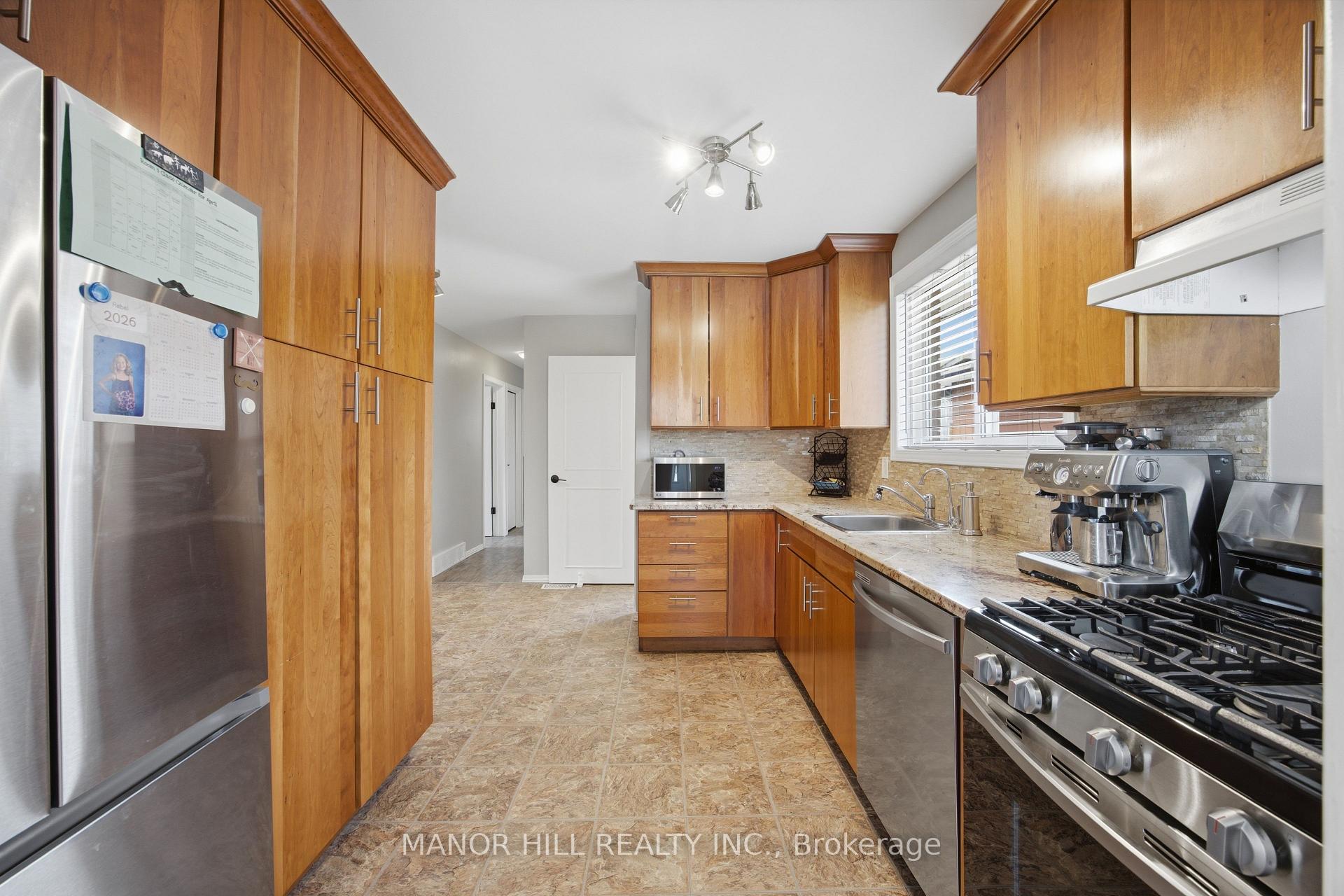 Photo 4 of 513 Havelock Drive, Waterloo, Lakeshore Village — HOMEH