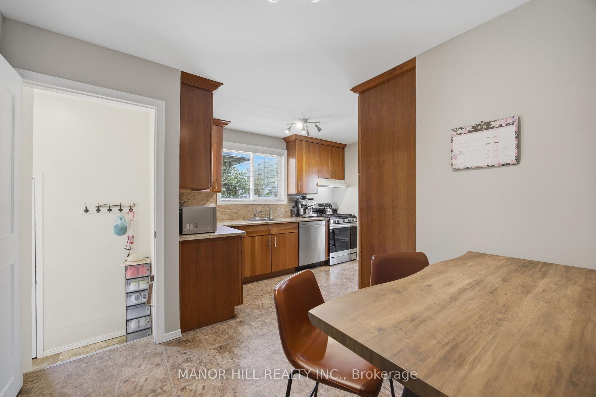 Photo 6 of 513 Havelock Drive, Waterloo, Lakeshore Village — HOMEH