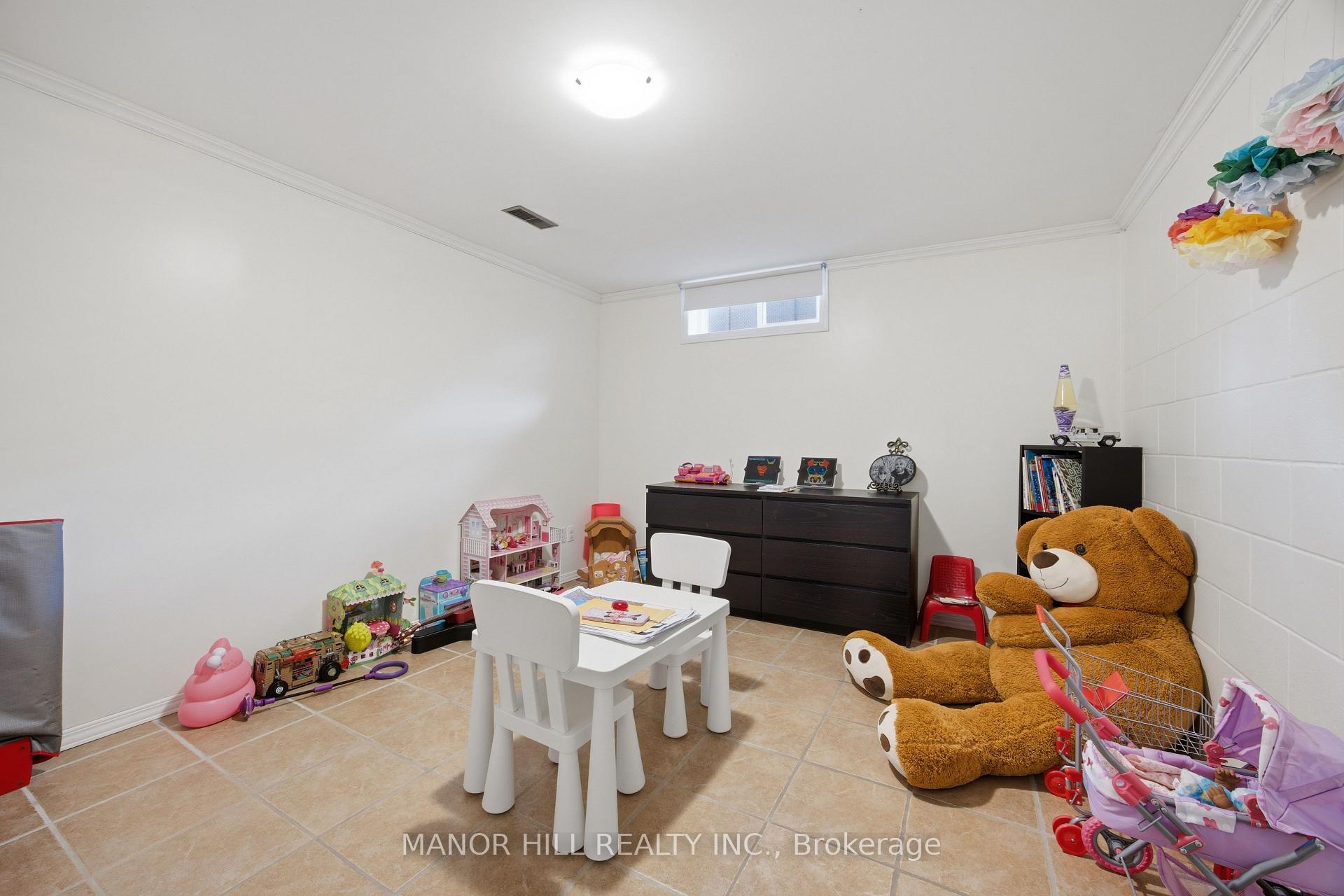 Photo 21 of 513 Havelock Drive, Waterloo, Lakeshore Village — HOMEH