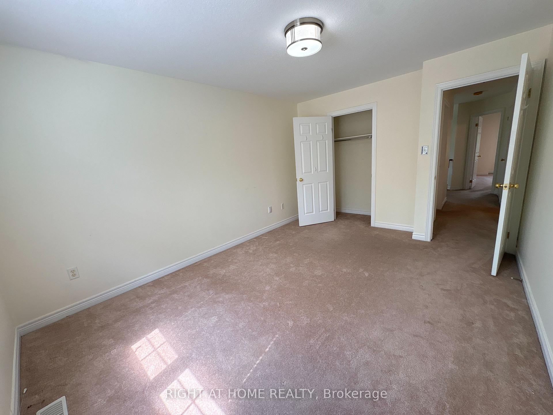 Photo 7 of 4029 Alexan Crescent, Burlington, Rose — HOMEH