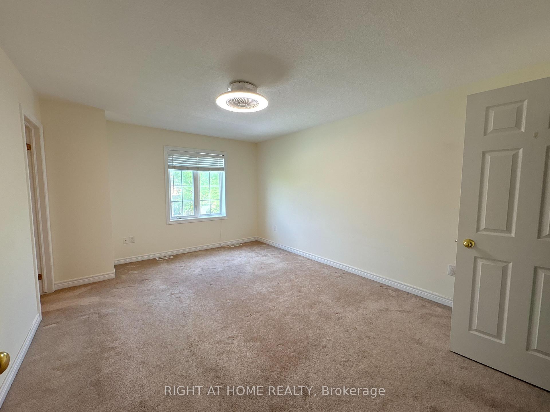 Photo 9 of 4029 Alexan Crescent, Burlington, Rose — HOMEH