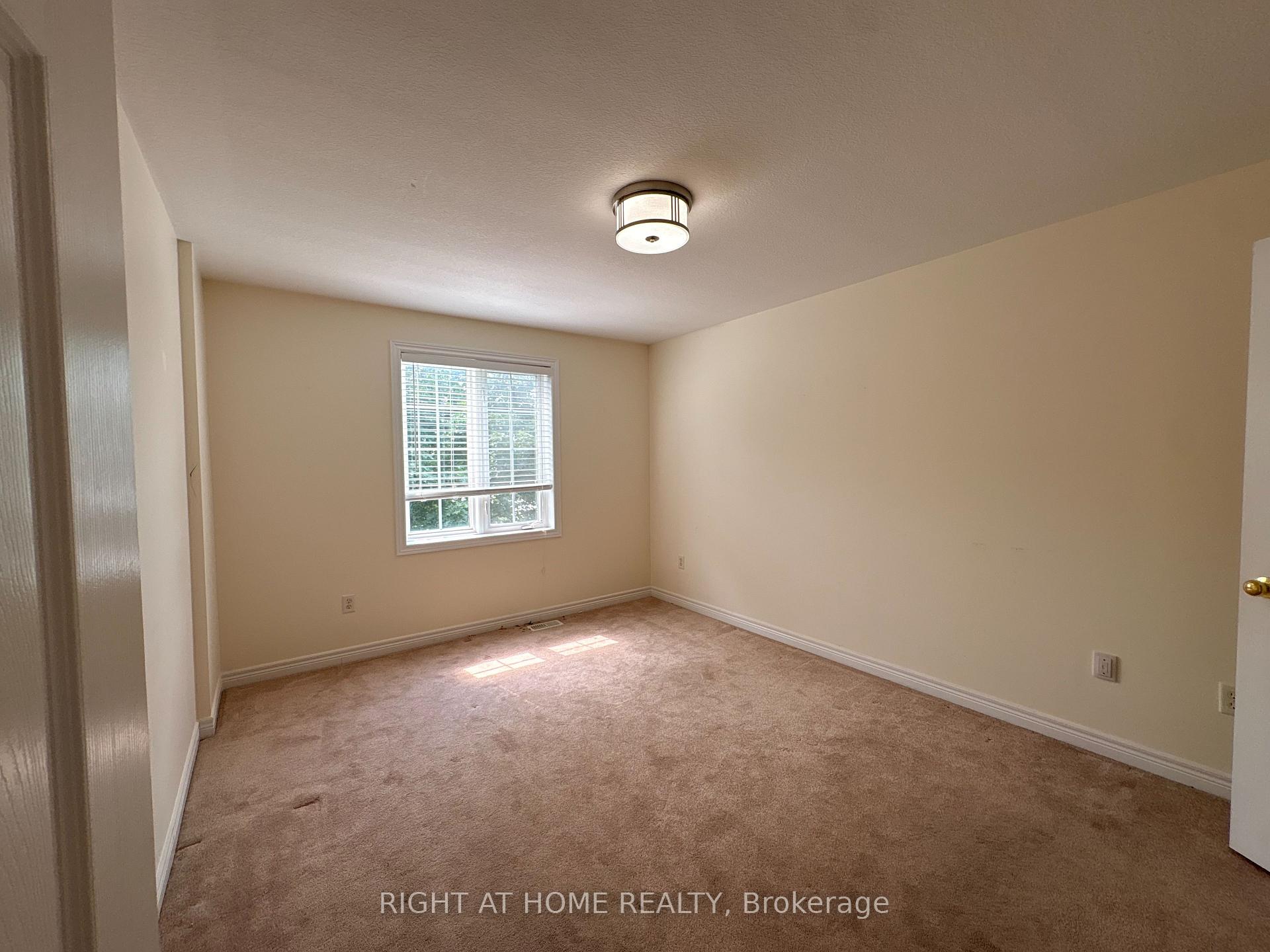 Photo 13 of 4029 Alexan Crescent, Burlington, Rose — HOMEH