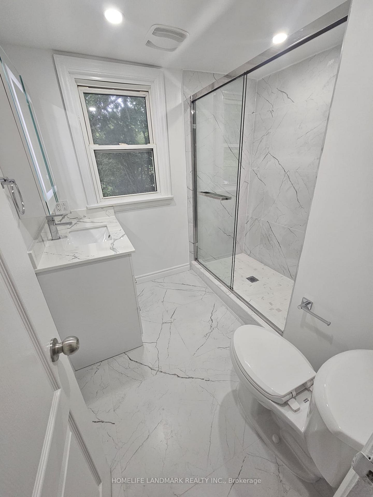 Photo 9 of 18 Highland Park Boulevard, Markham, Grandview — HOMEH