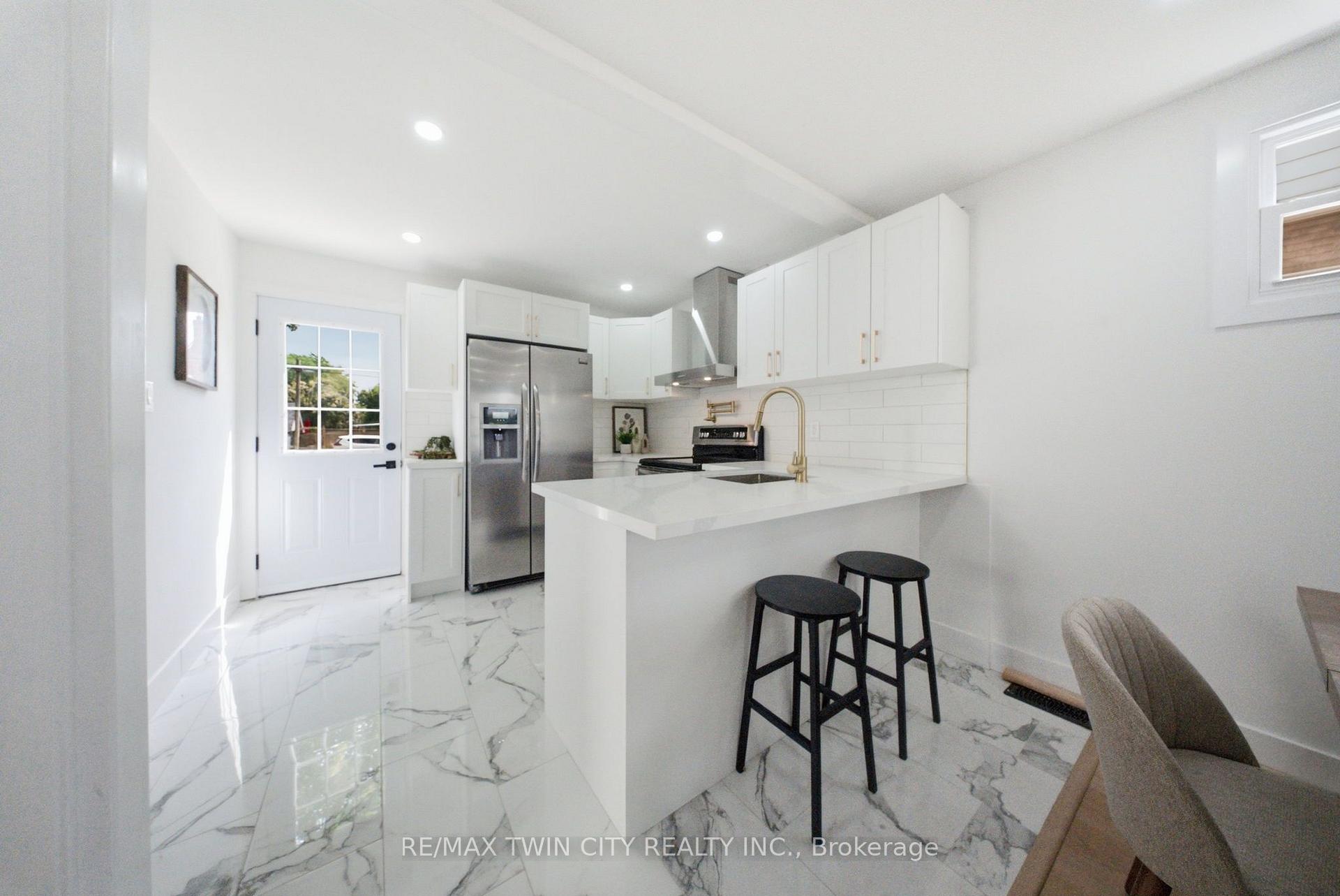 Photo 8 of 77 Abigail Avenue, Brantford, Henderson-Sky Acres — HOMEH