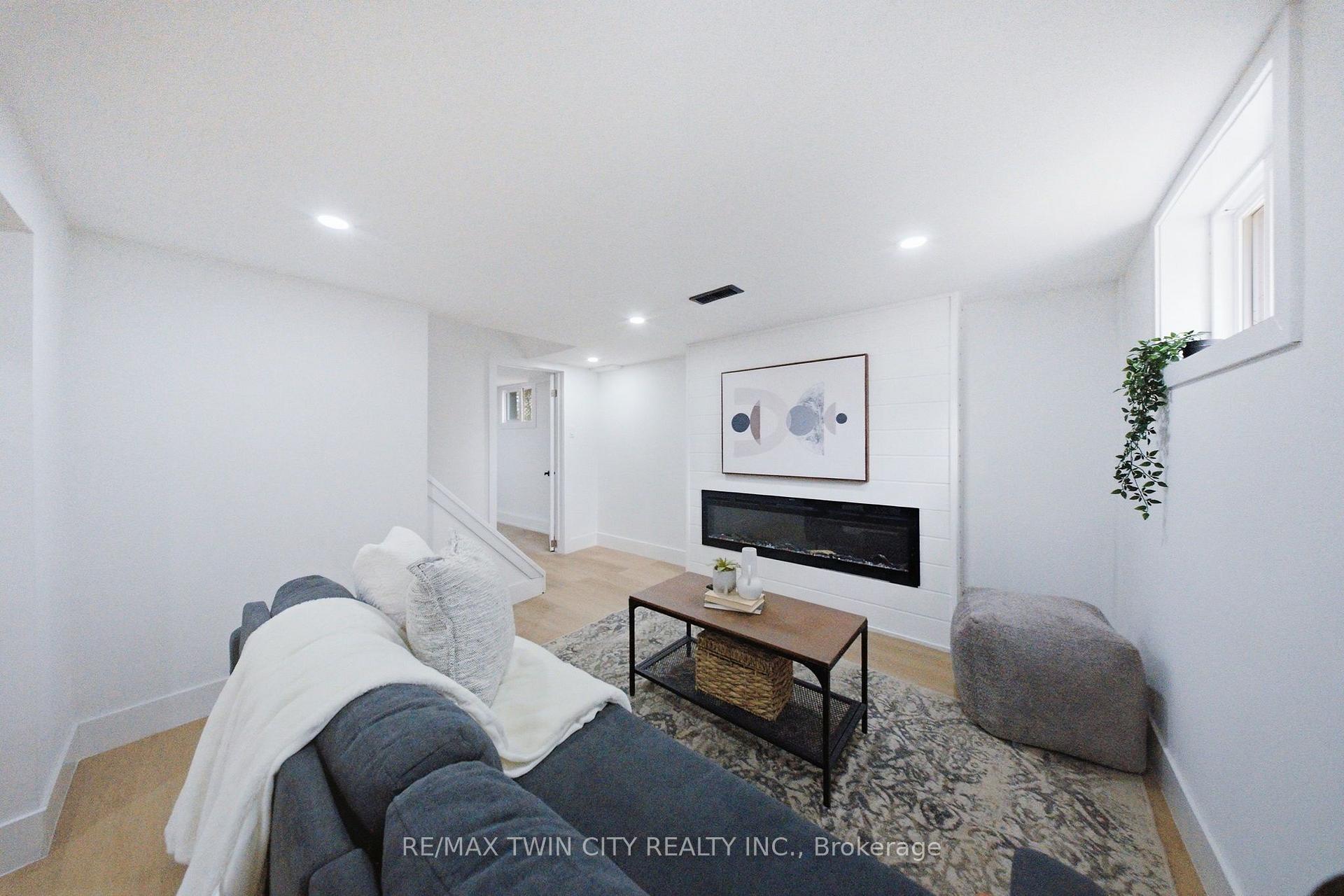 Photo 17 of 77 Abigail Avenue, Brantford, Henderson-Sky Acres — HOMEH
