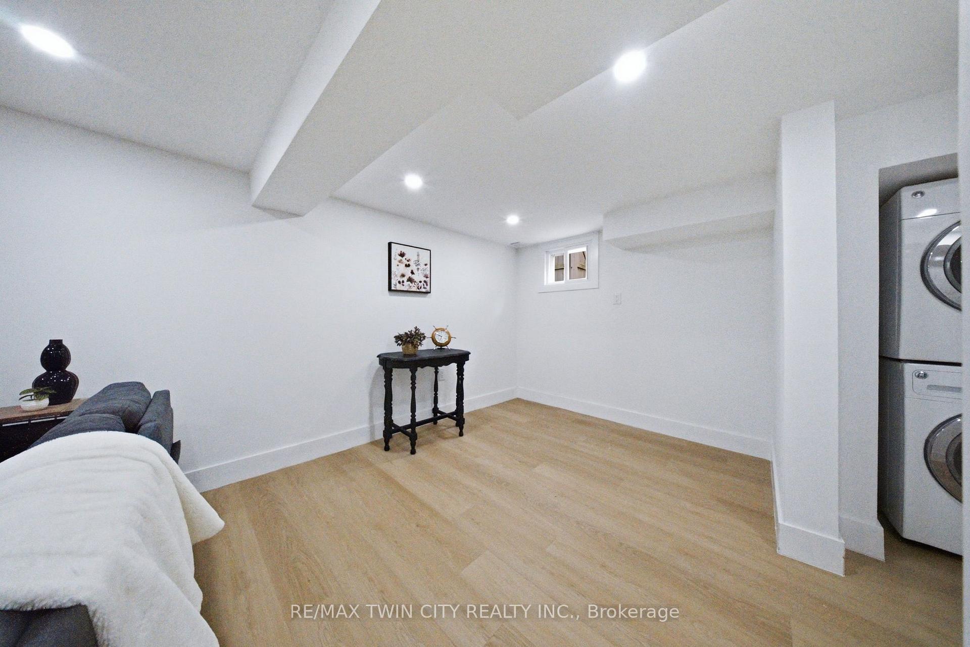Photo 18 of 77 Abigail Avenue, Brantford, Henderson-Sky Acres — HOMEH
