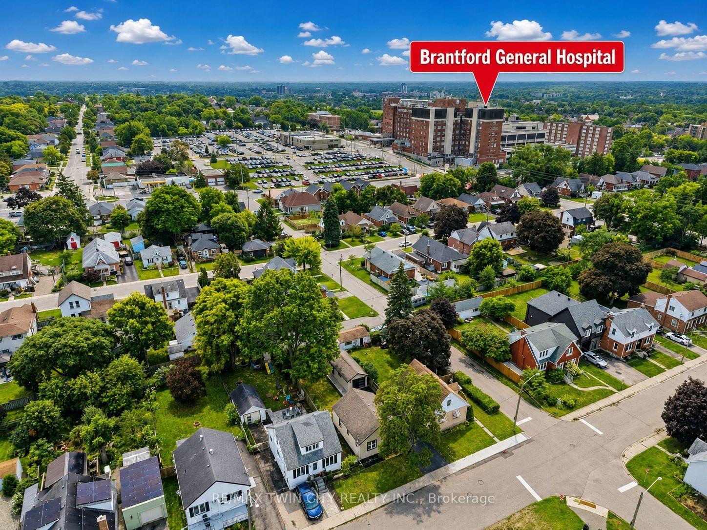 Photo 35 of 77 Abigail Avenue, Brantford, Henderson-Sky Acres — HOMEH
