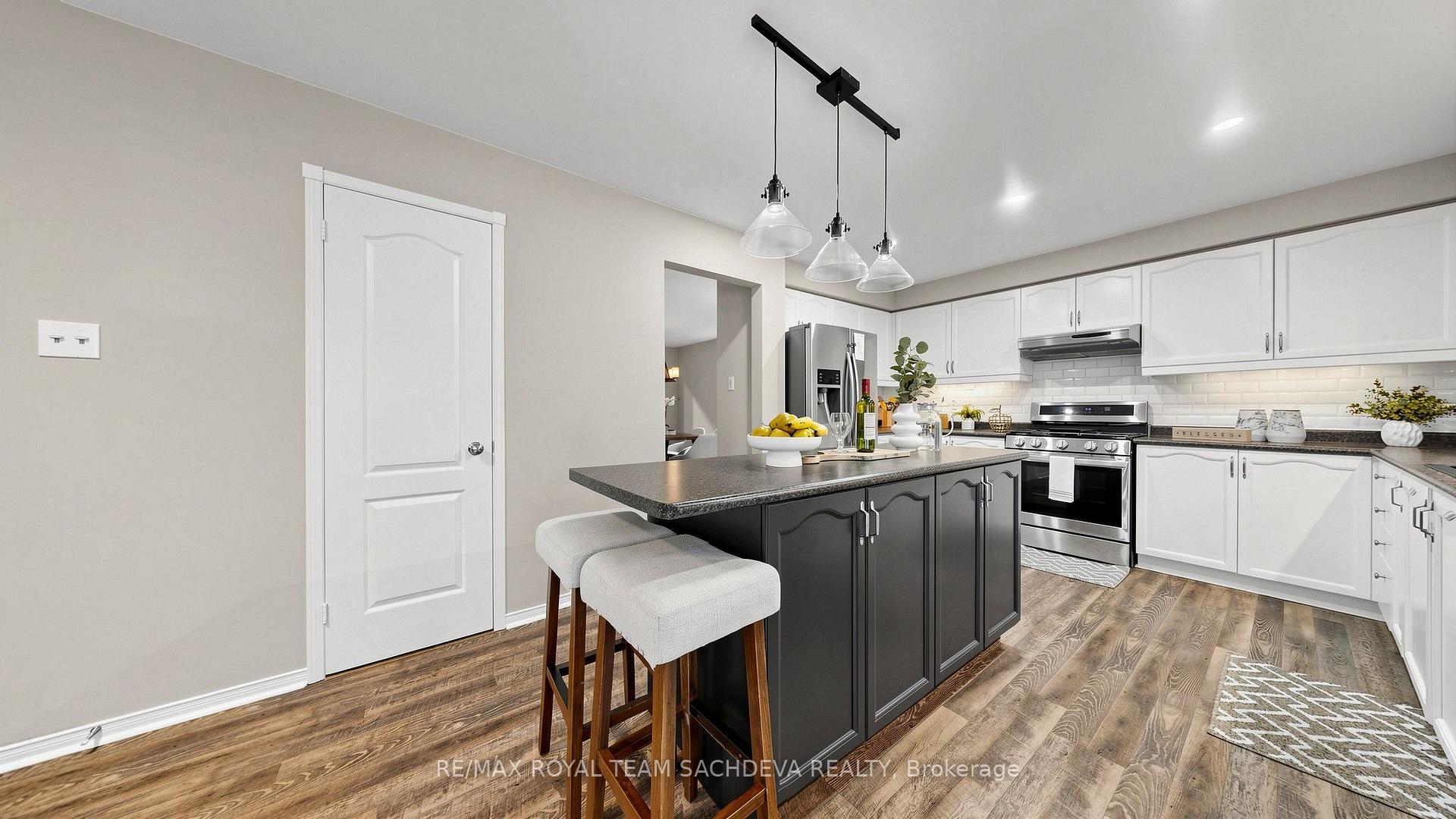 Photo 11 of 36 Kennett Drive, Whitby, Lynde Creek — HOMEH