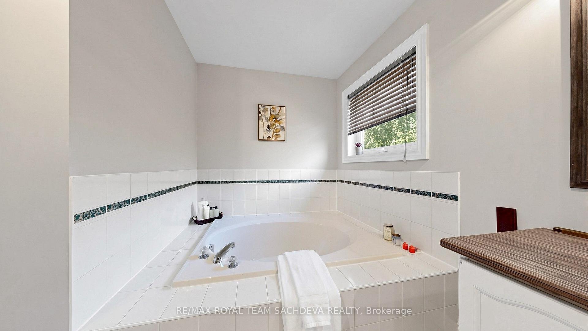 Photo 28 of 36 Kennett Drive, Whitby, Lynde Creek — HOMEH