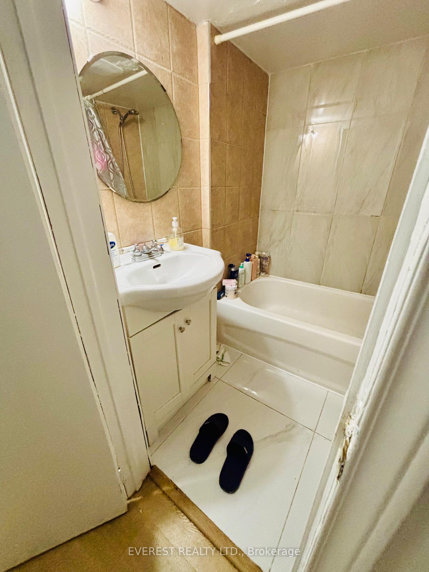 Photo 30 of 130 Portsdown Road, Scarborough, Dorset Park — HOMEH