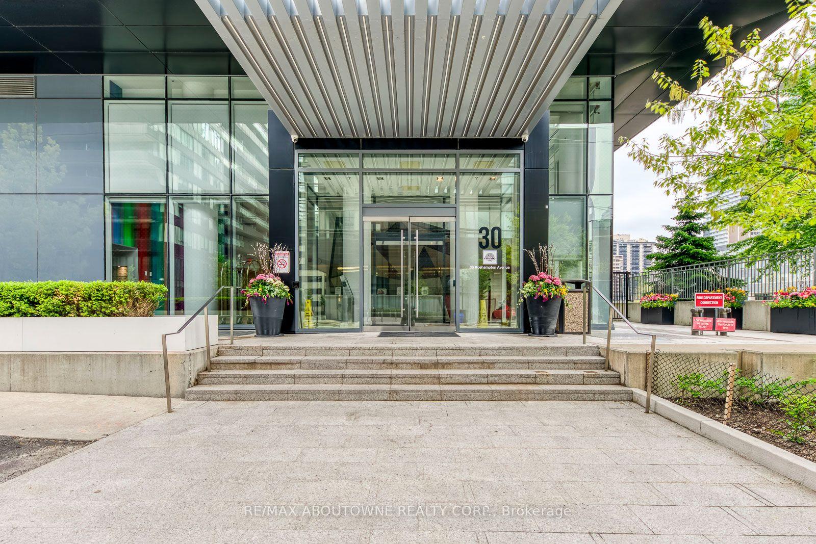 Photo 2 of Unit 2810, 30 Roehampton Avenue, Toronto, Mount Pleasant West — HOMEH